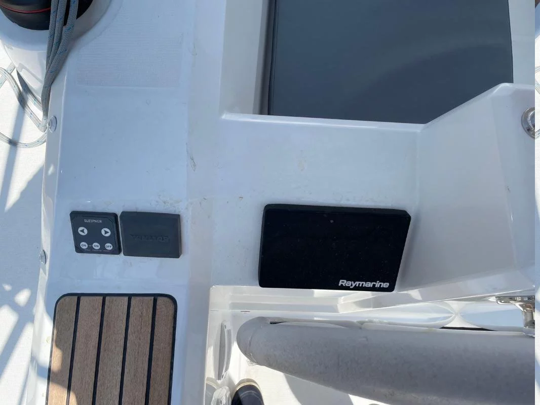 Oceanis 38.1 (Gwada)  - 9