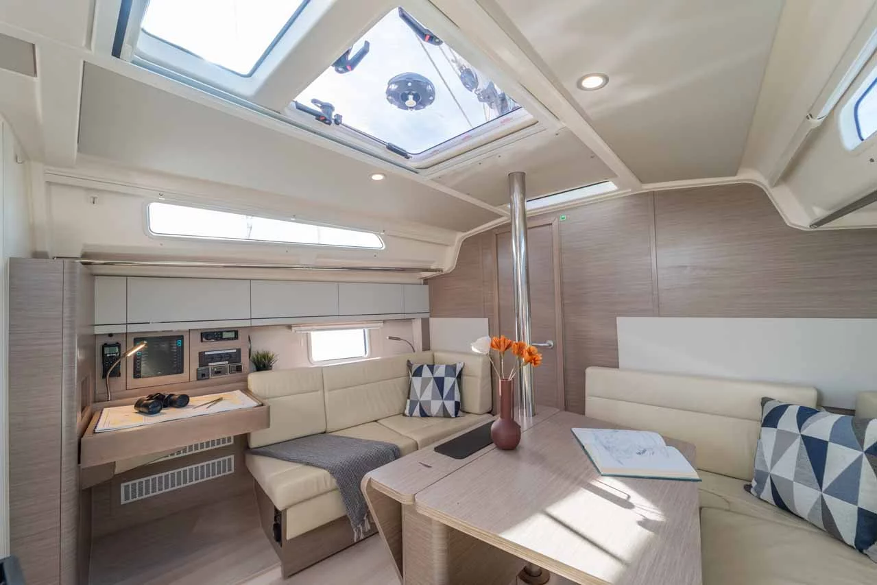 Hanse 388 (Daydream)  - 24