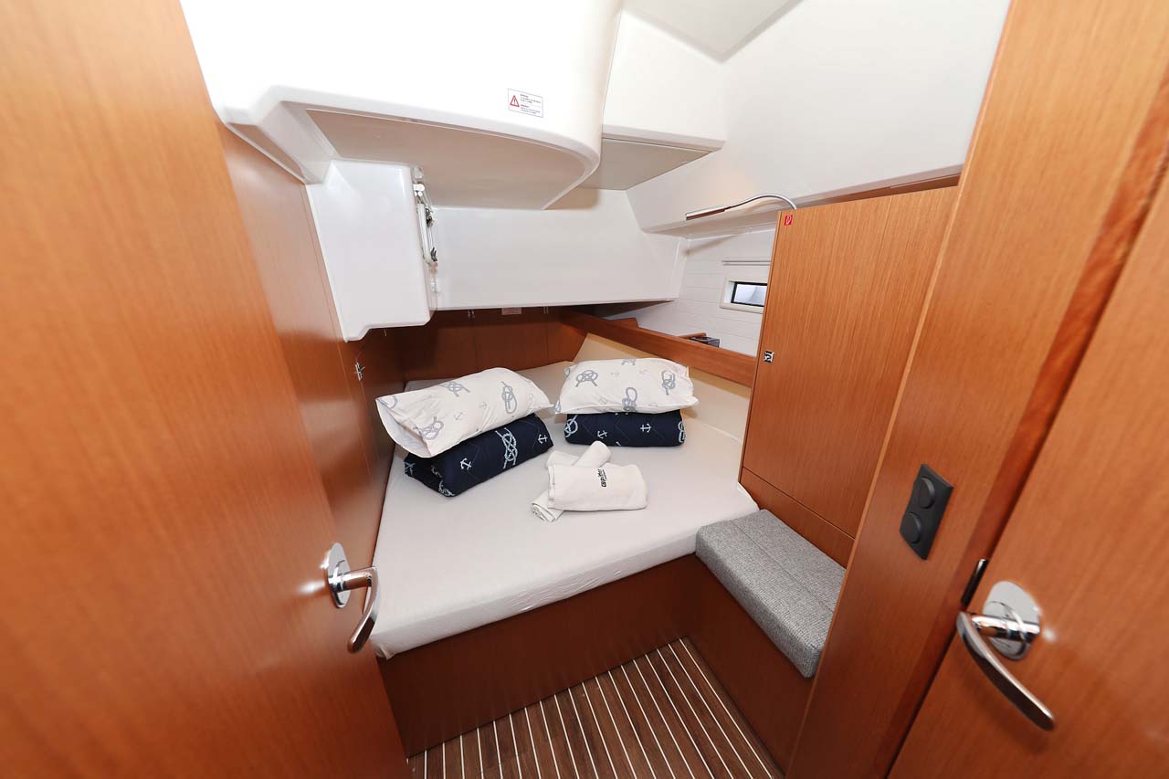 Photo #27 - Bavaria Cruiser 46 Style - 4 cab. (Cala Mawa) in Trogir - 36466