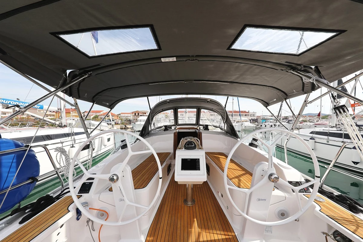 Bavaria Cruiser 37 - 3 cab. (AMore)  - 5