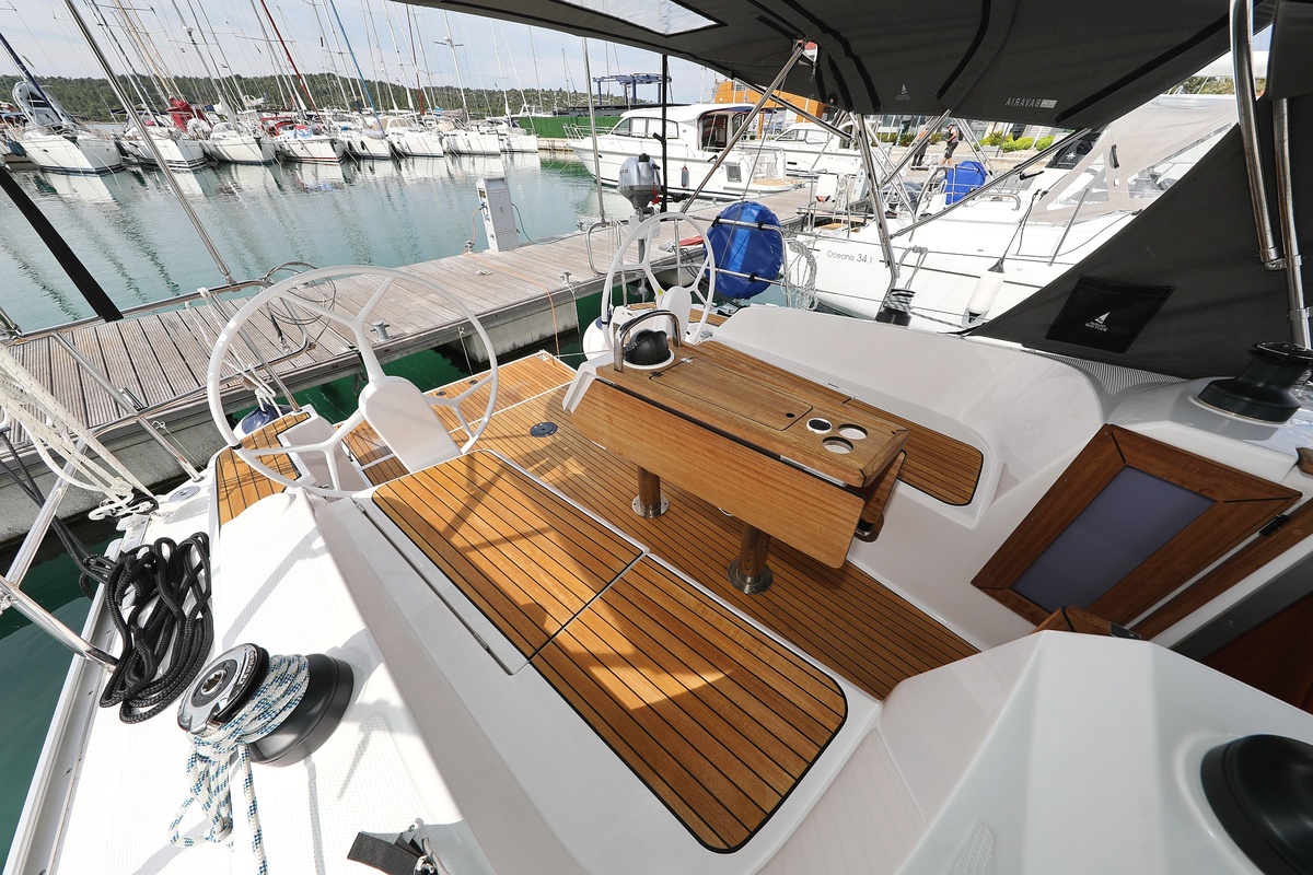 Photo #7 - Bavaria Cruiser 37 - 3 cab. (AMore) en Pirovac - 36467