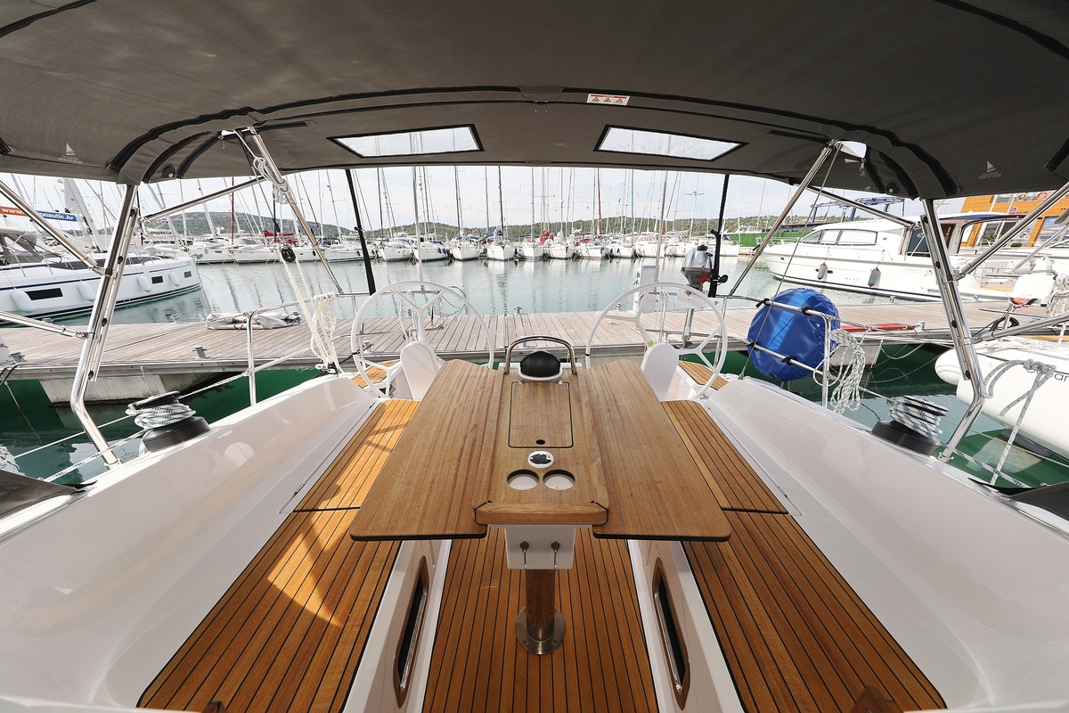Photo #9 - Bavaria Cruiser 37 - 3 cab. (AMore) en Pirovac - 36467