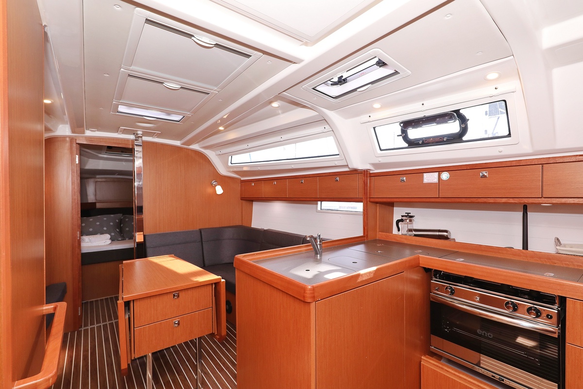 Photo #11 - Bavaria Cruiser 37 - 3 cab. (AMore) en Pirovac - 36467
