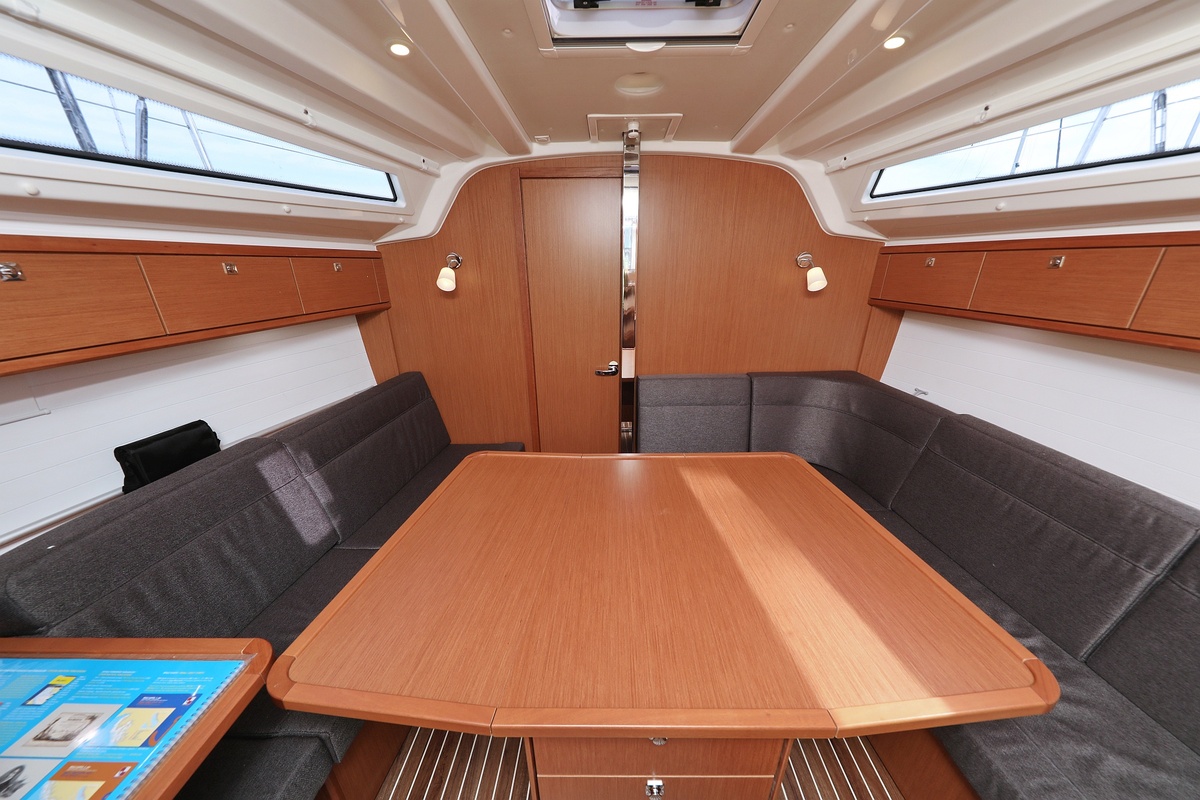 Photo #16 - Bavaria Cruiser 37 - 3 cab. (AMore) en Pirovac - 36467