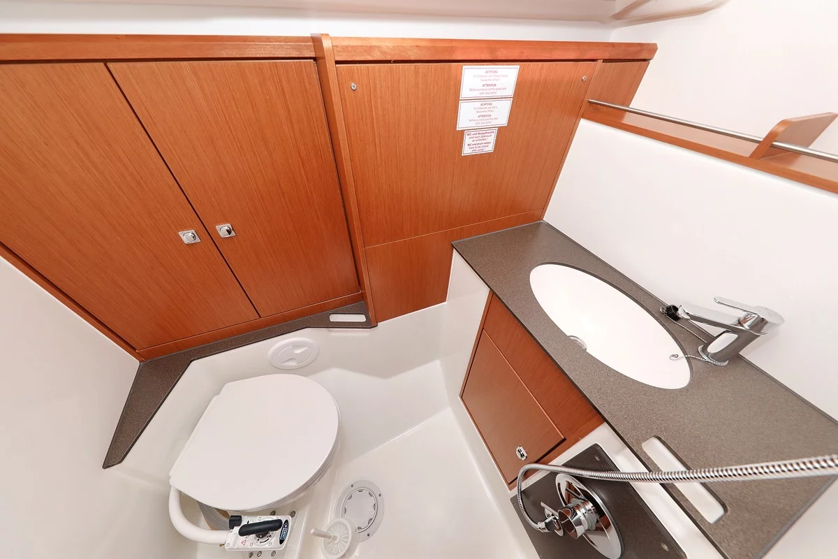 Bavaria Cruiser 37 - 3 cab. (AMore)  - 20