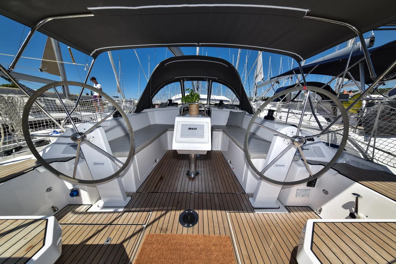 Bavaria C38 (Seka VI)  - 7