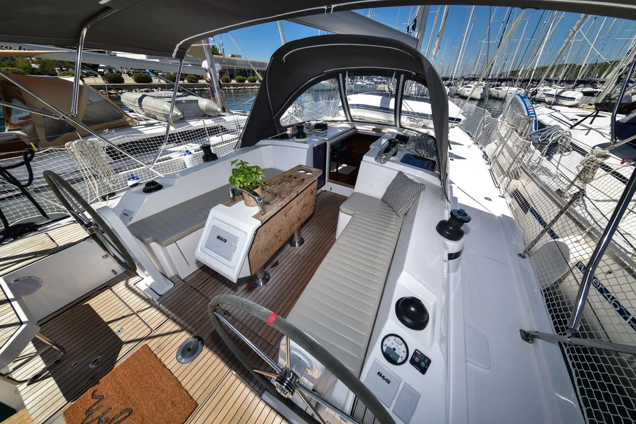 Bavaria C38 (Seka VI)  - 8