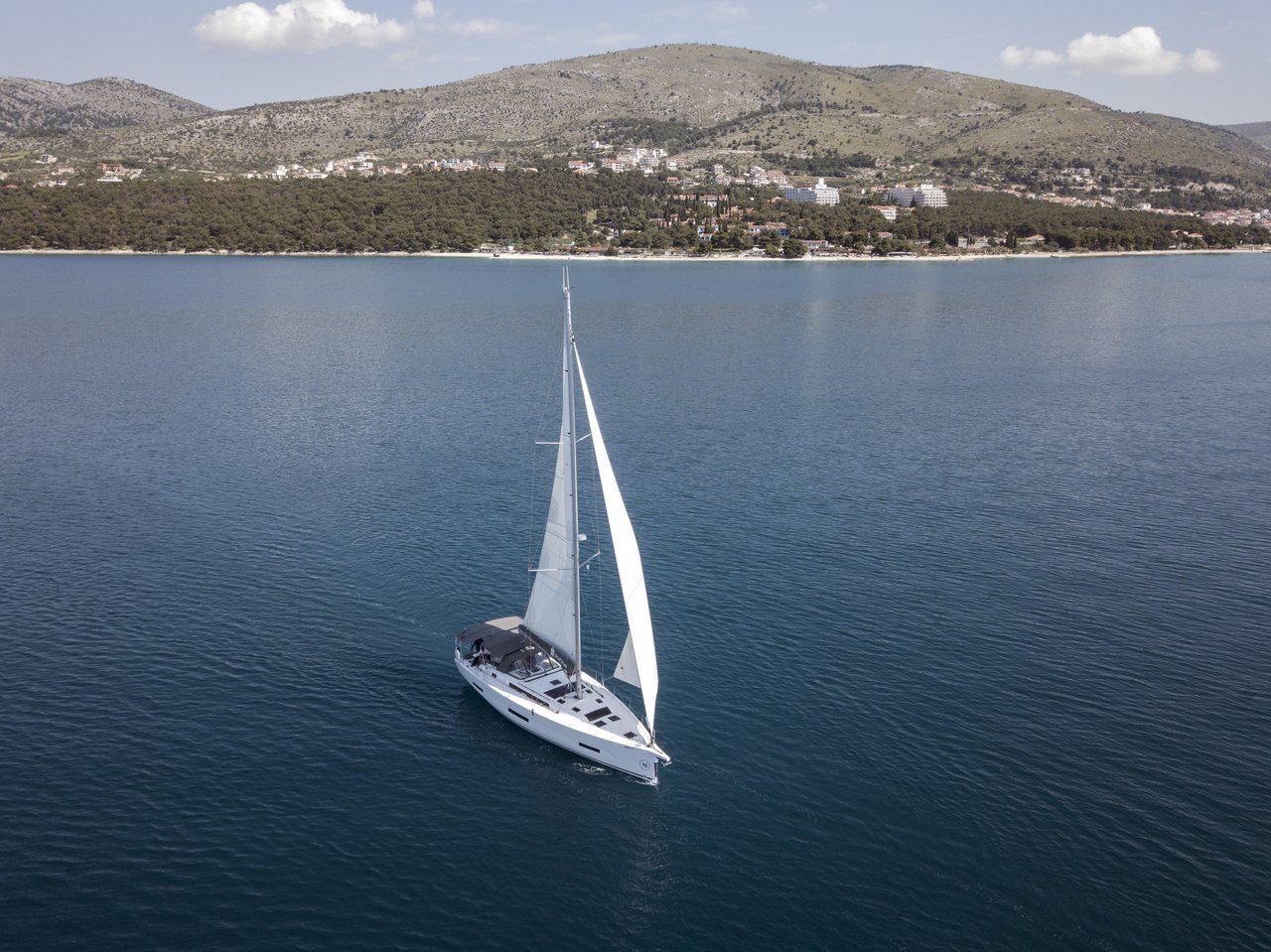 Photo #7 - Dufour 530 (Anna III) in Trogir - 36503