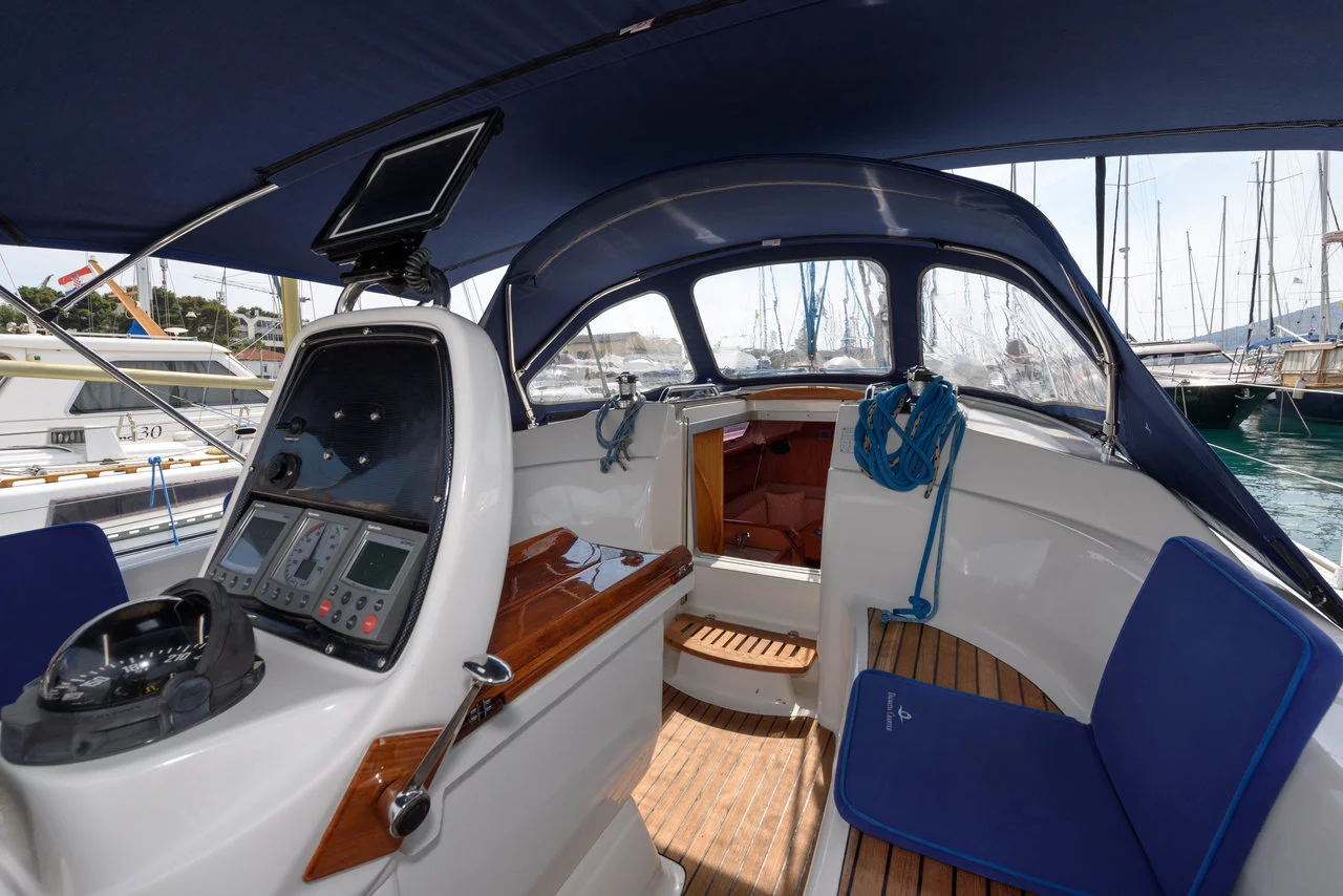 Bavaria 33 Cruiser (Dišpet)  - 4
