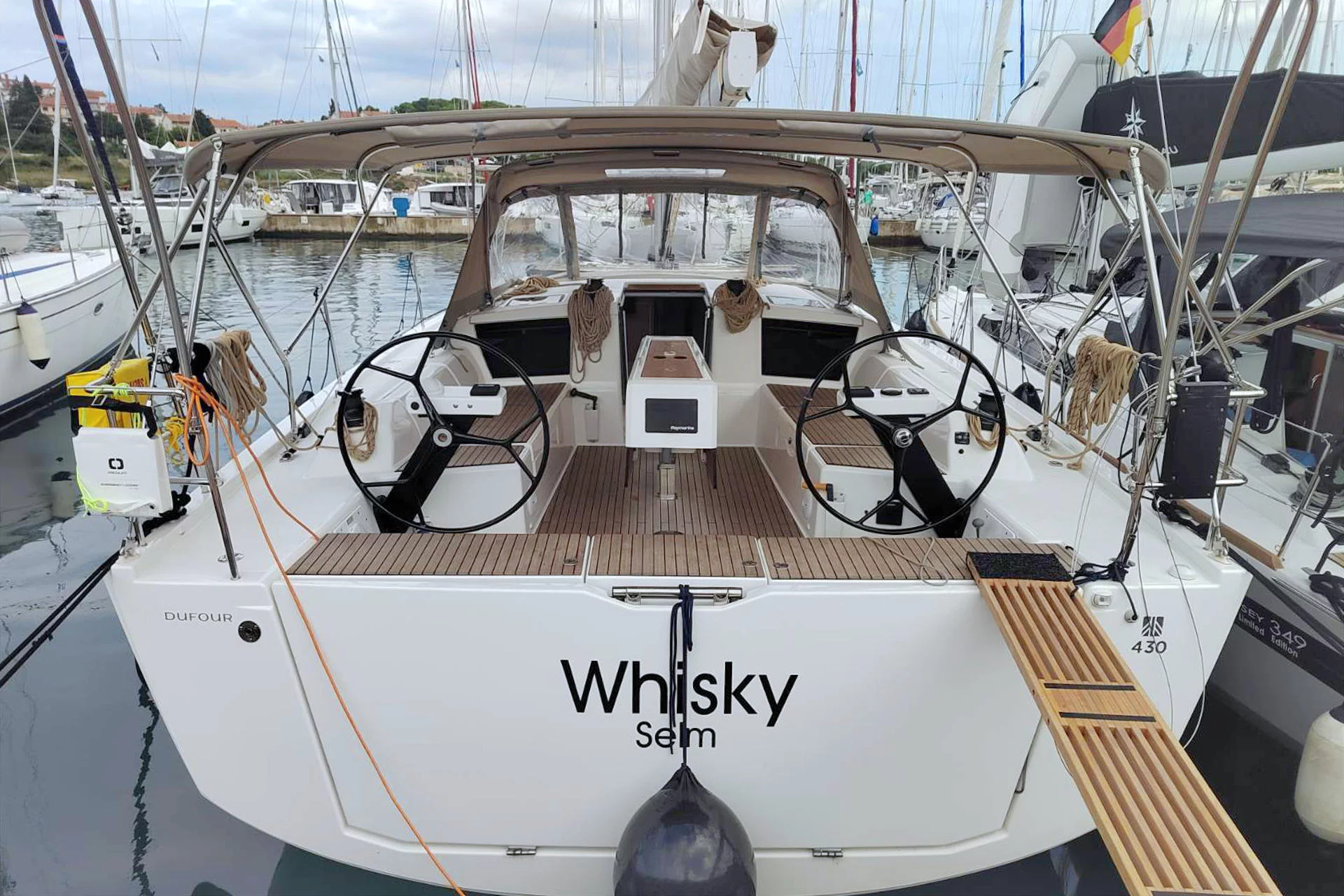 Dufour 430 (Whisky)  - 3