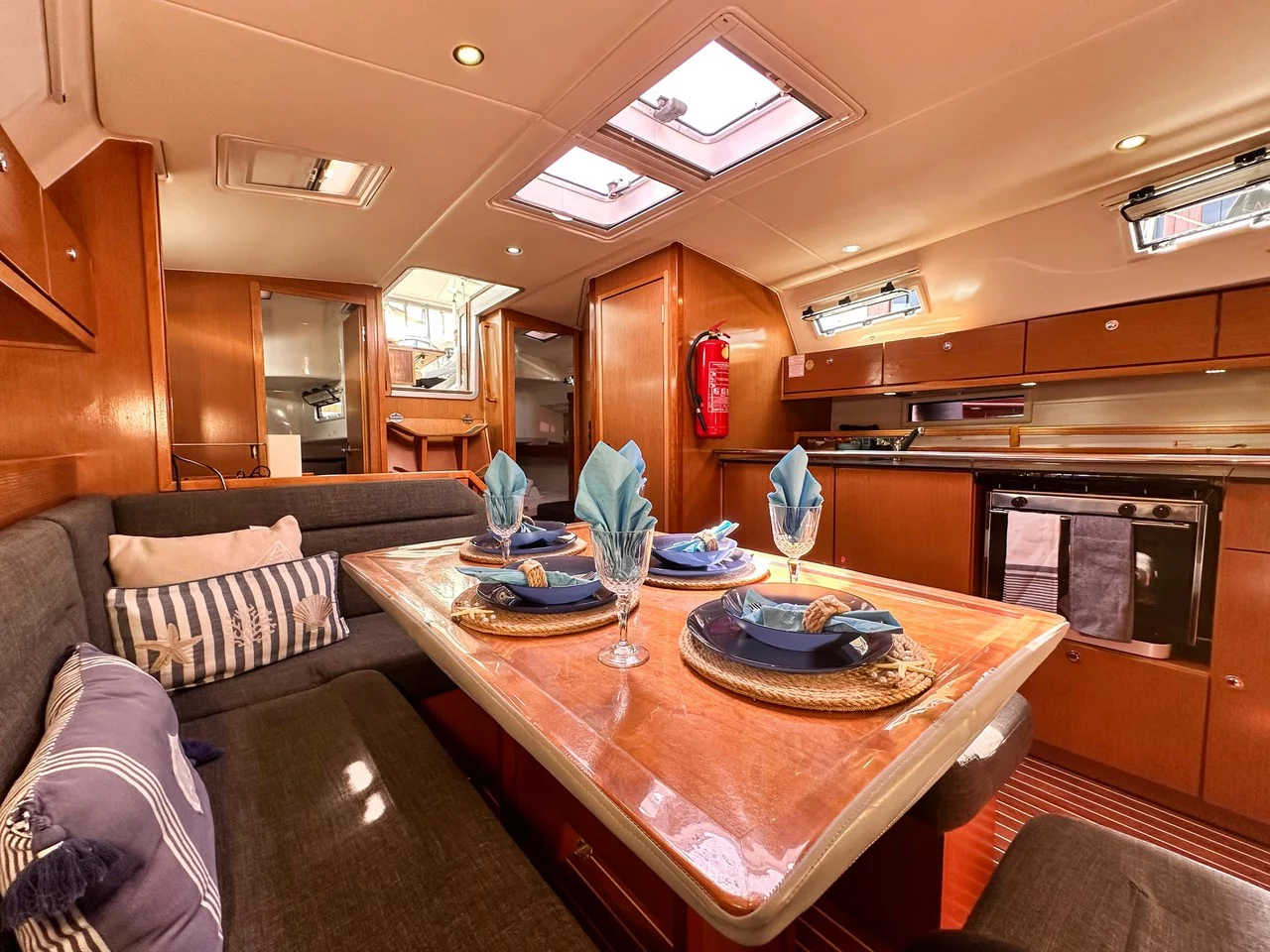 Bavaria Cruiser 40 (Spark 1)  - 13