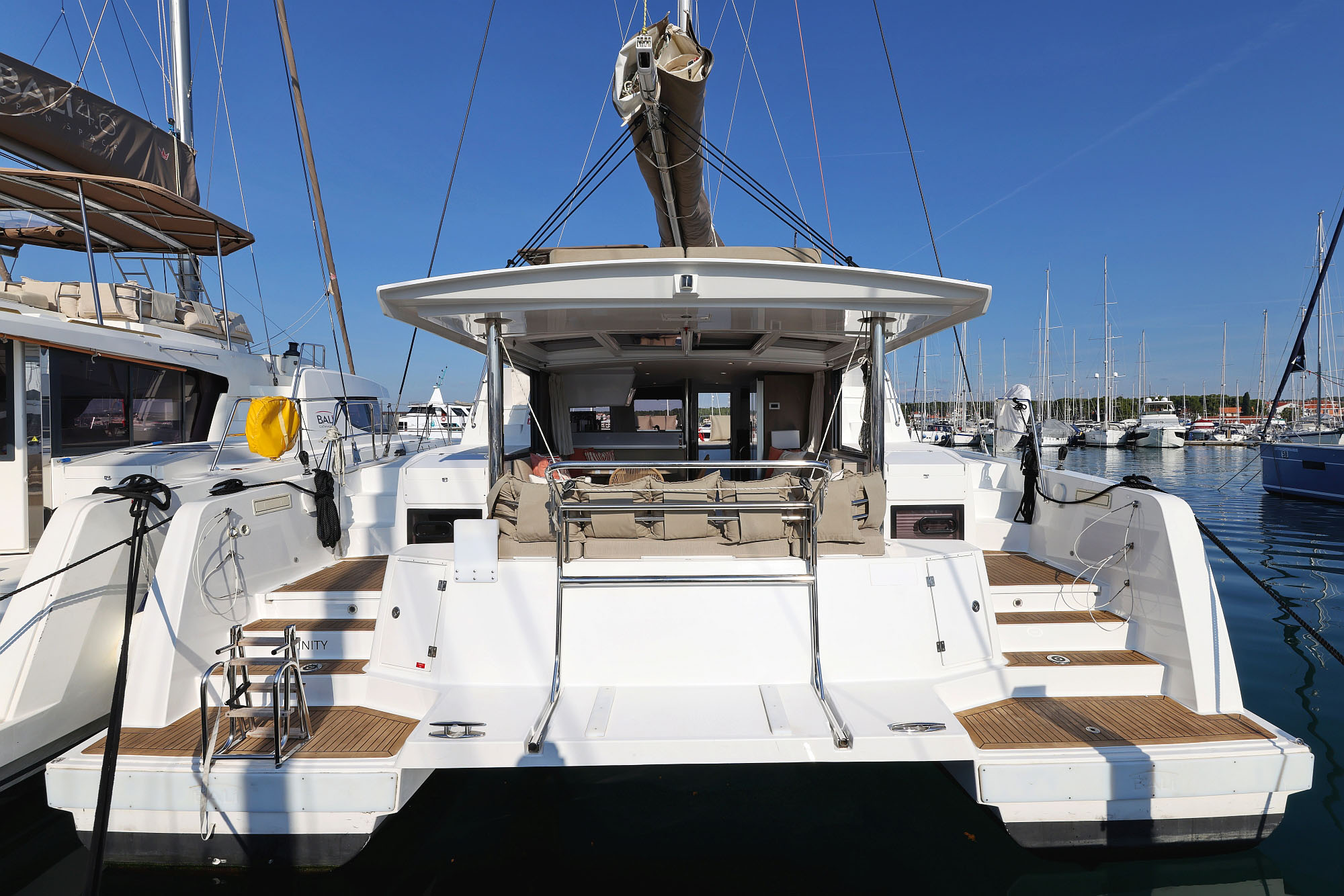 Photo #1 - Bali 4.4 - 4 + 2 cab. (Trinity) en Biograd - 36524