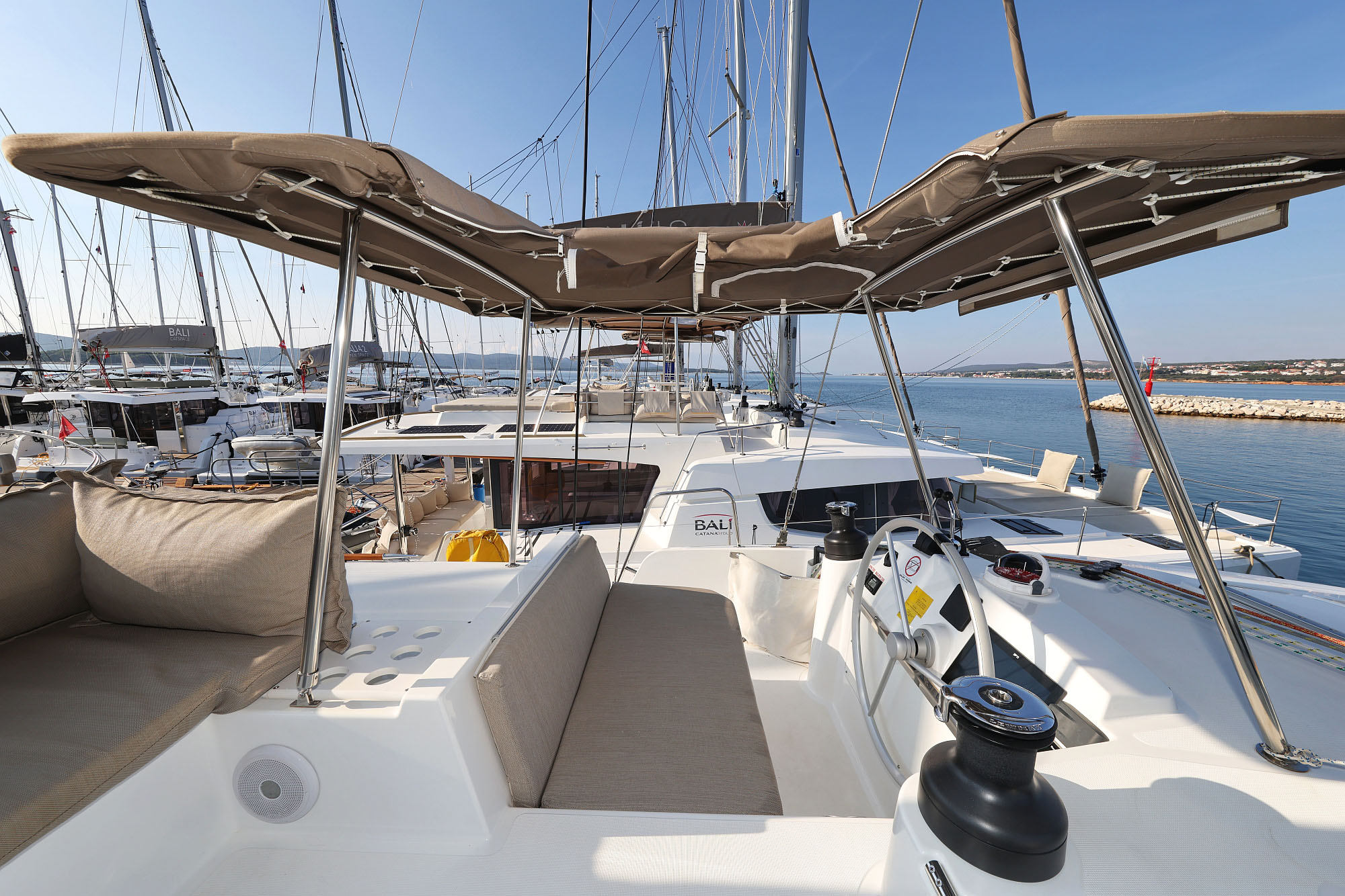 Photo #10 - Bali 4.4 - 4 + 2 cab. (Trinity) en Biograd - 36524