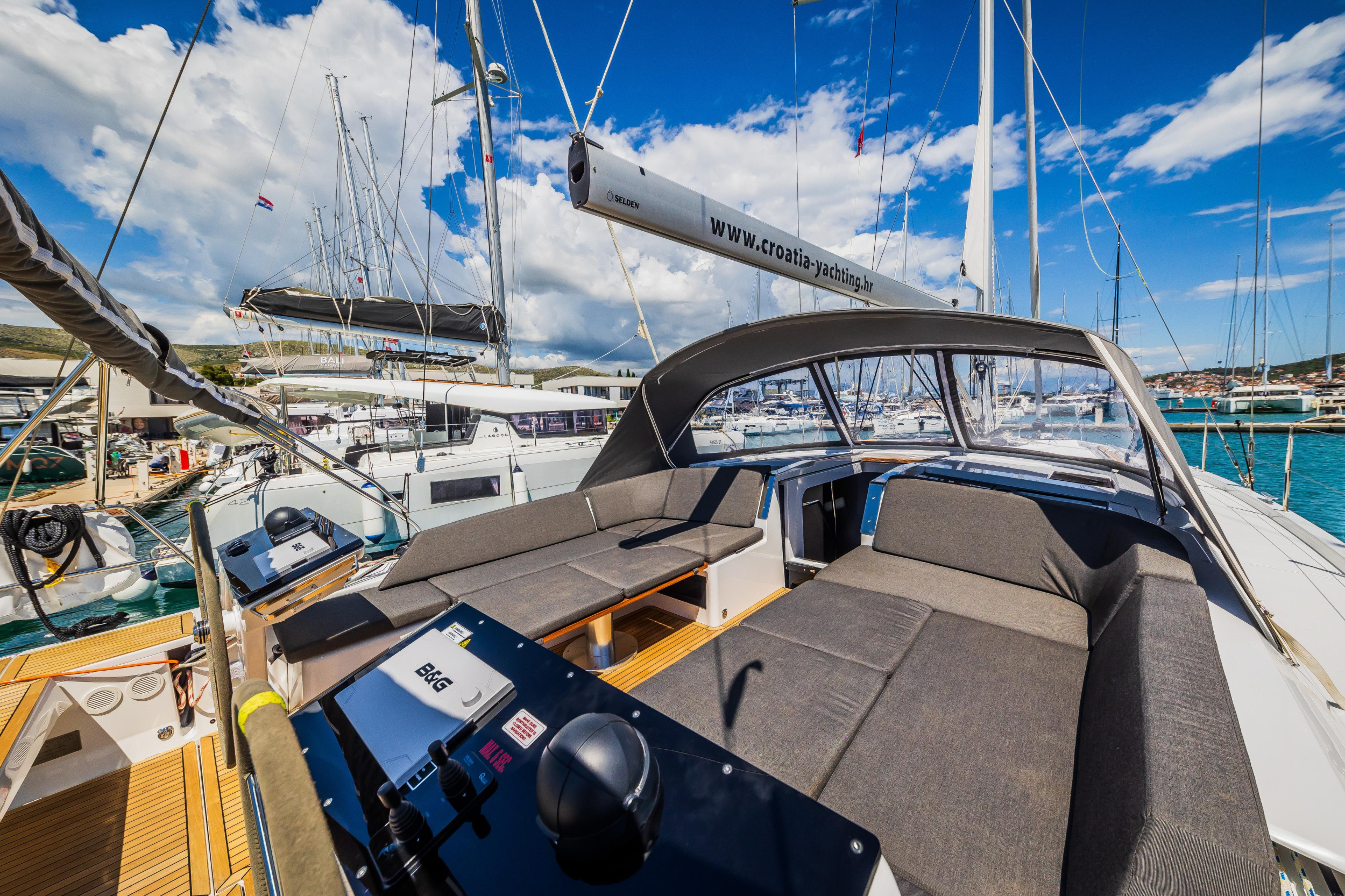 Photo #7 - Hanse 460 - 4 cab. (Ilonka - OW) en Trogir - 36541
