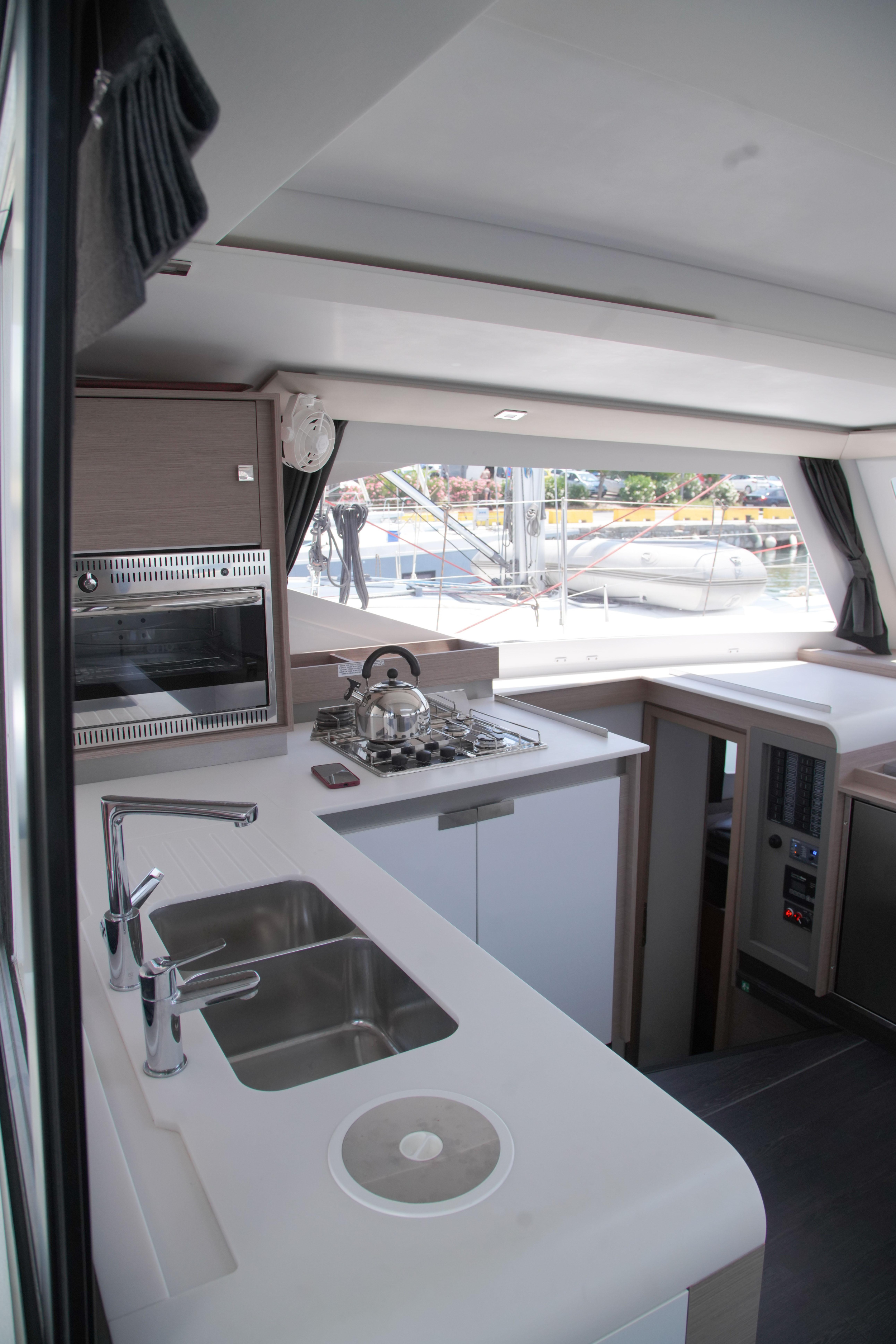 Photo #10 - Fountaine Pajot Isla 40 - Quatuor (Anasa) in Kavala - 36549