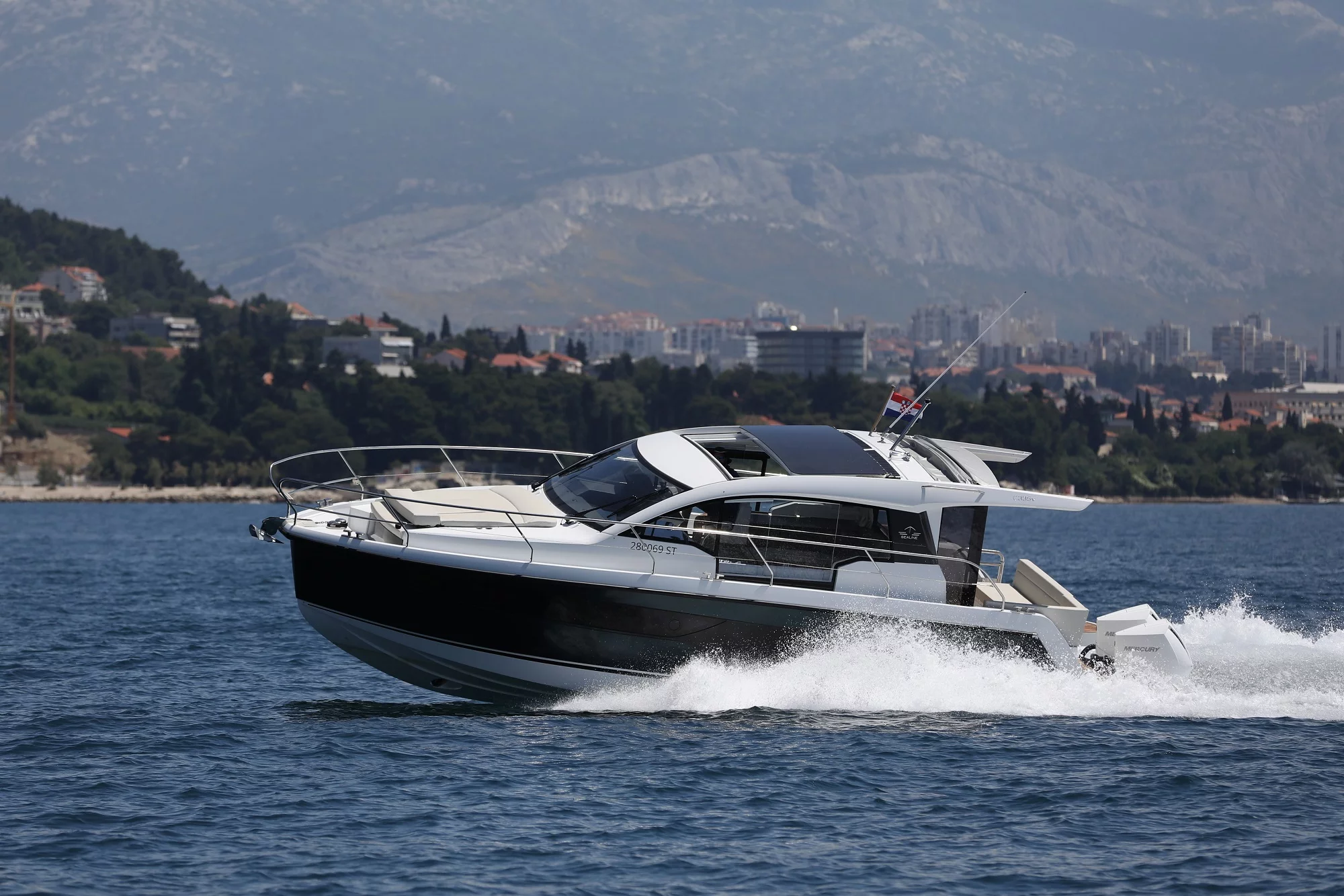 Sealine C335V (Stormi)  - 0