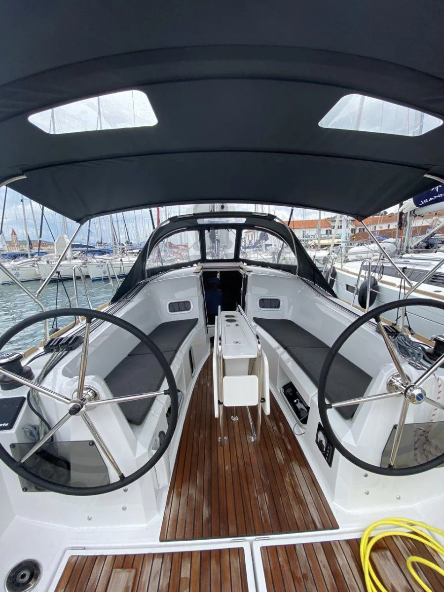 Sun Odyssey 349 (Gemelli)  - 2