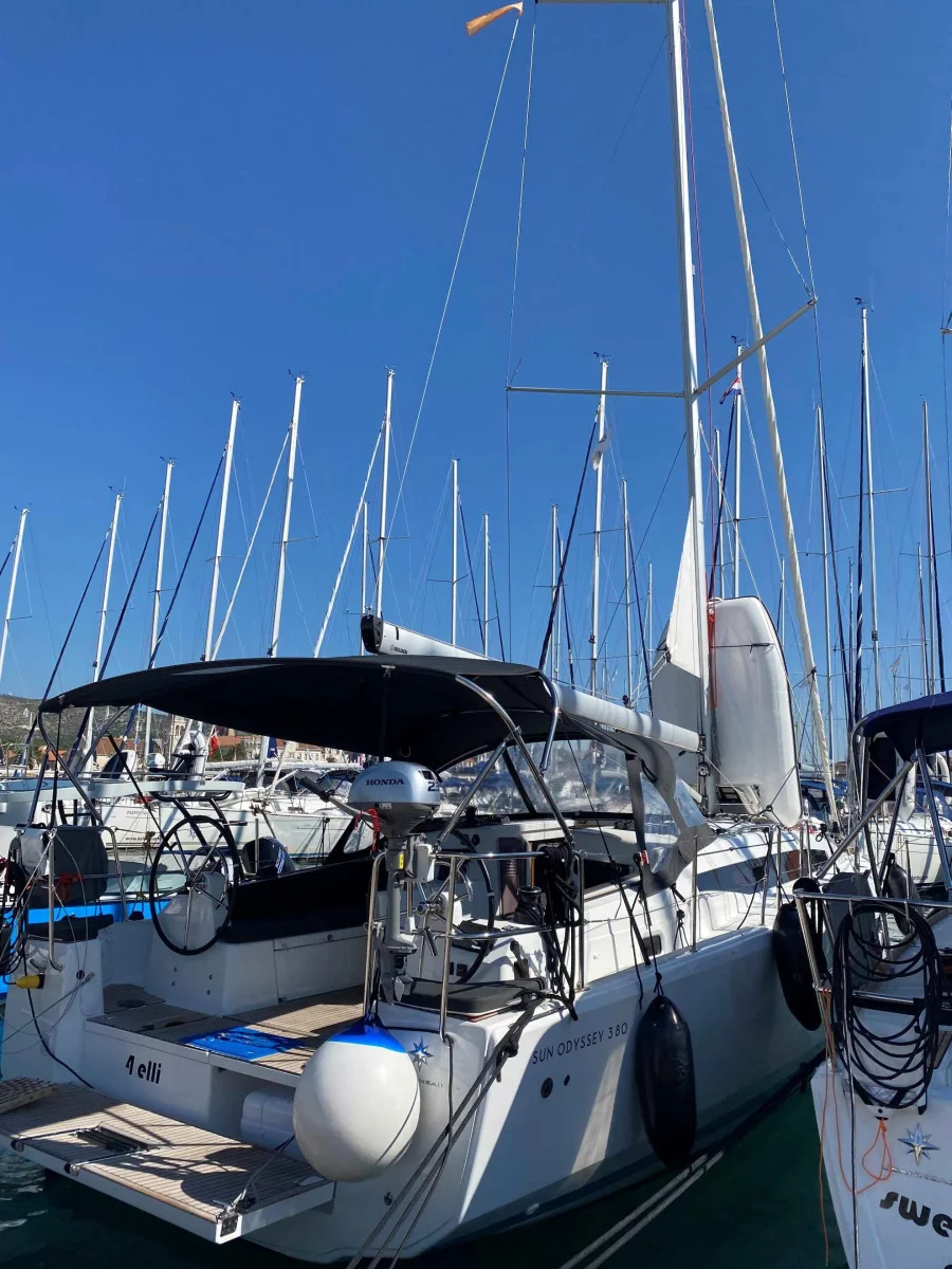 Sun Odyssey 380 (4 elli)  - 3