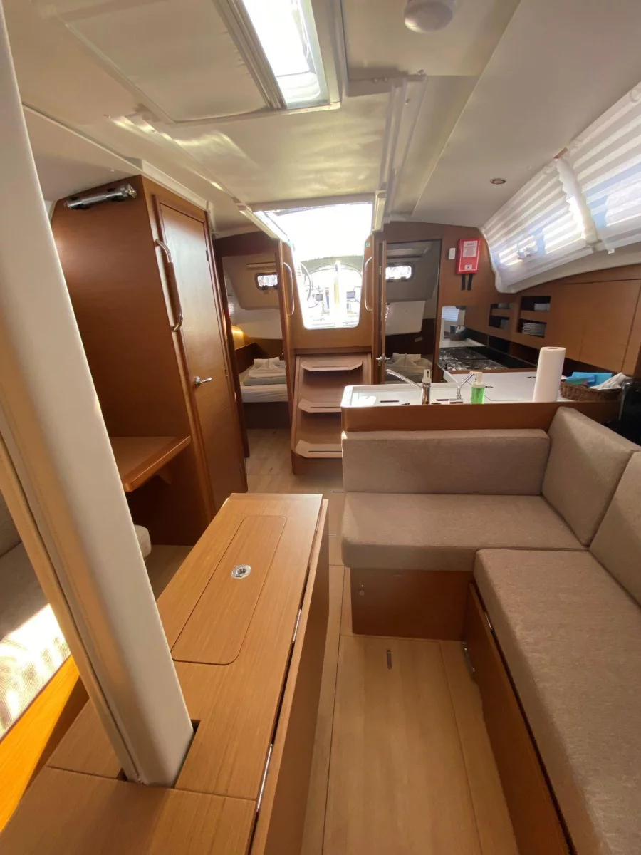 Sun Odyssey 380 (4 elli)  - 7