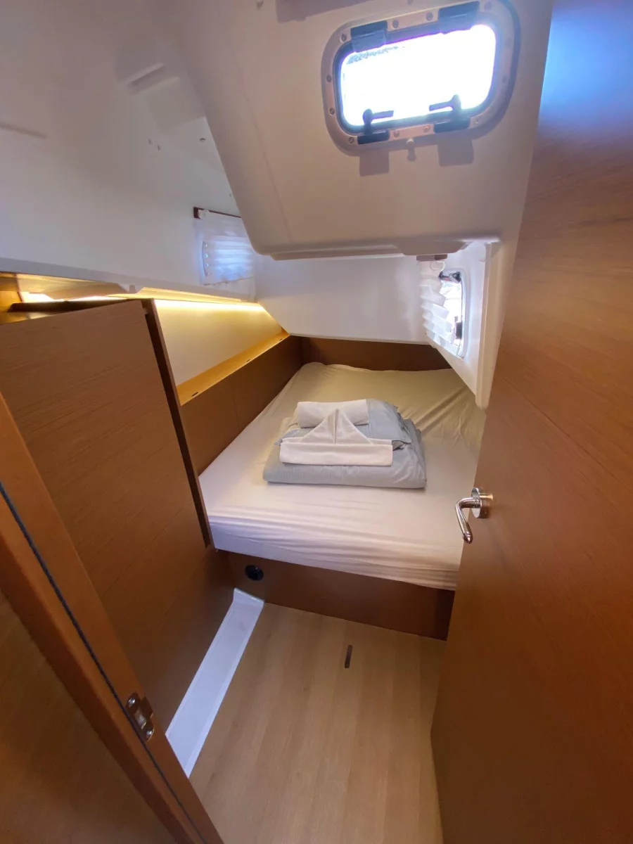 Sun Odyssey 380 (4 elli)  - 16