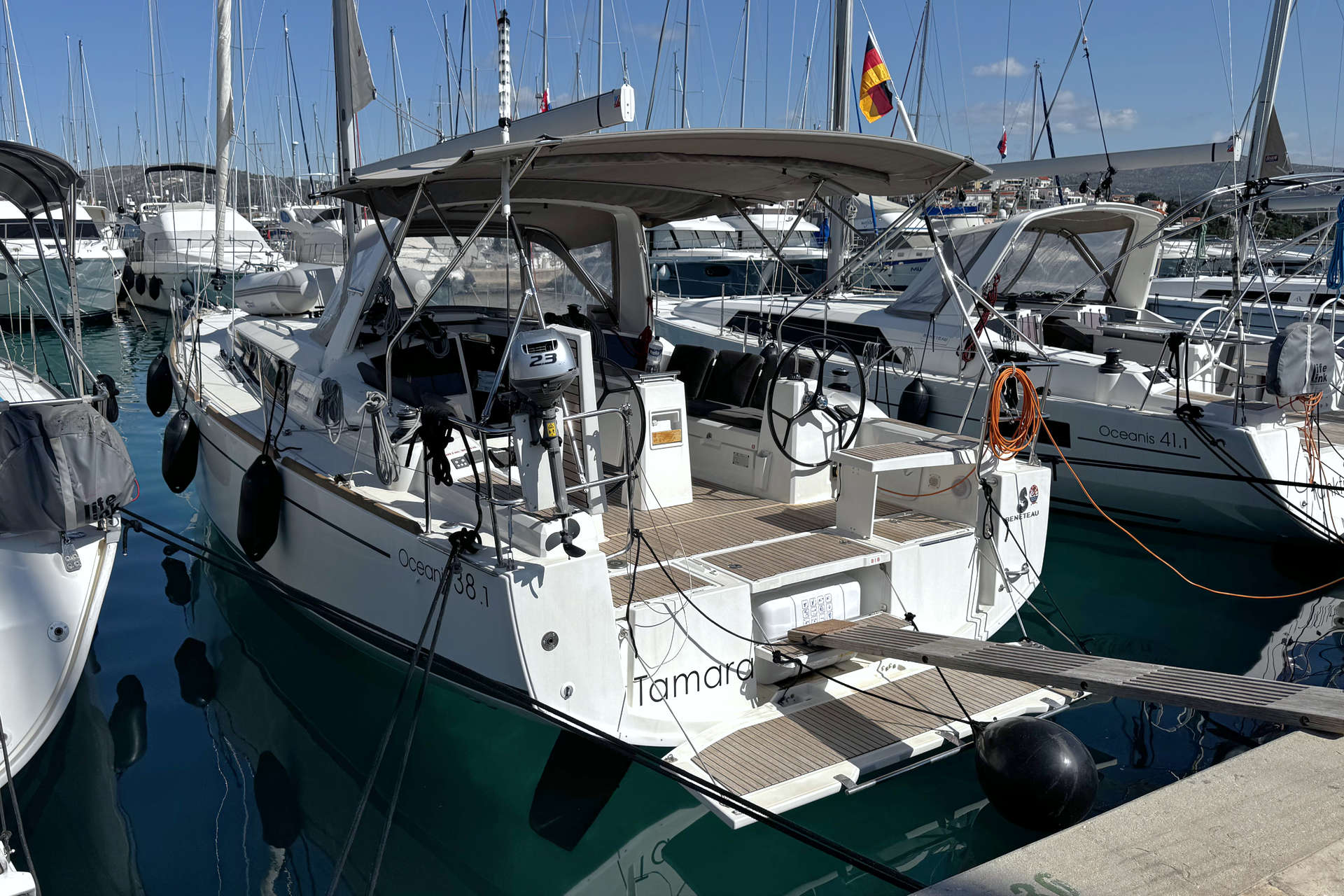 Oceanis 38.1 - 2 cab. — photo 17
