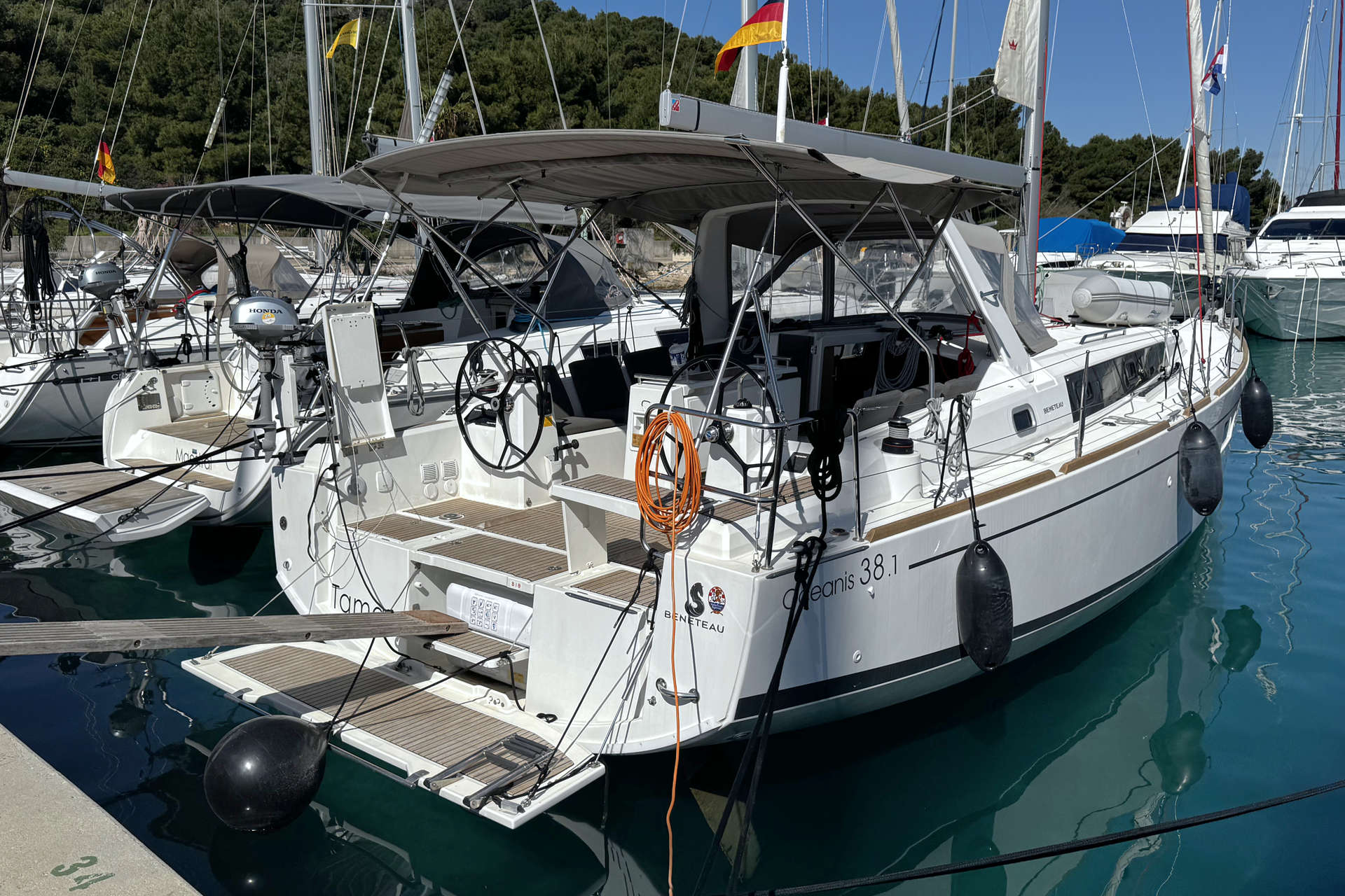 Oceanis 38.1 - 2 cab. — photo 2