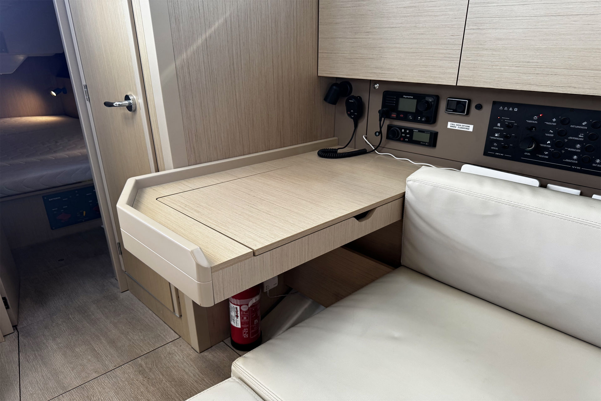 Oceanis 38.1 - 2 cab. — photo 3