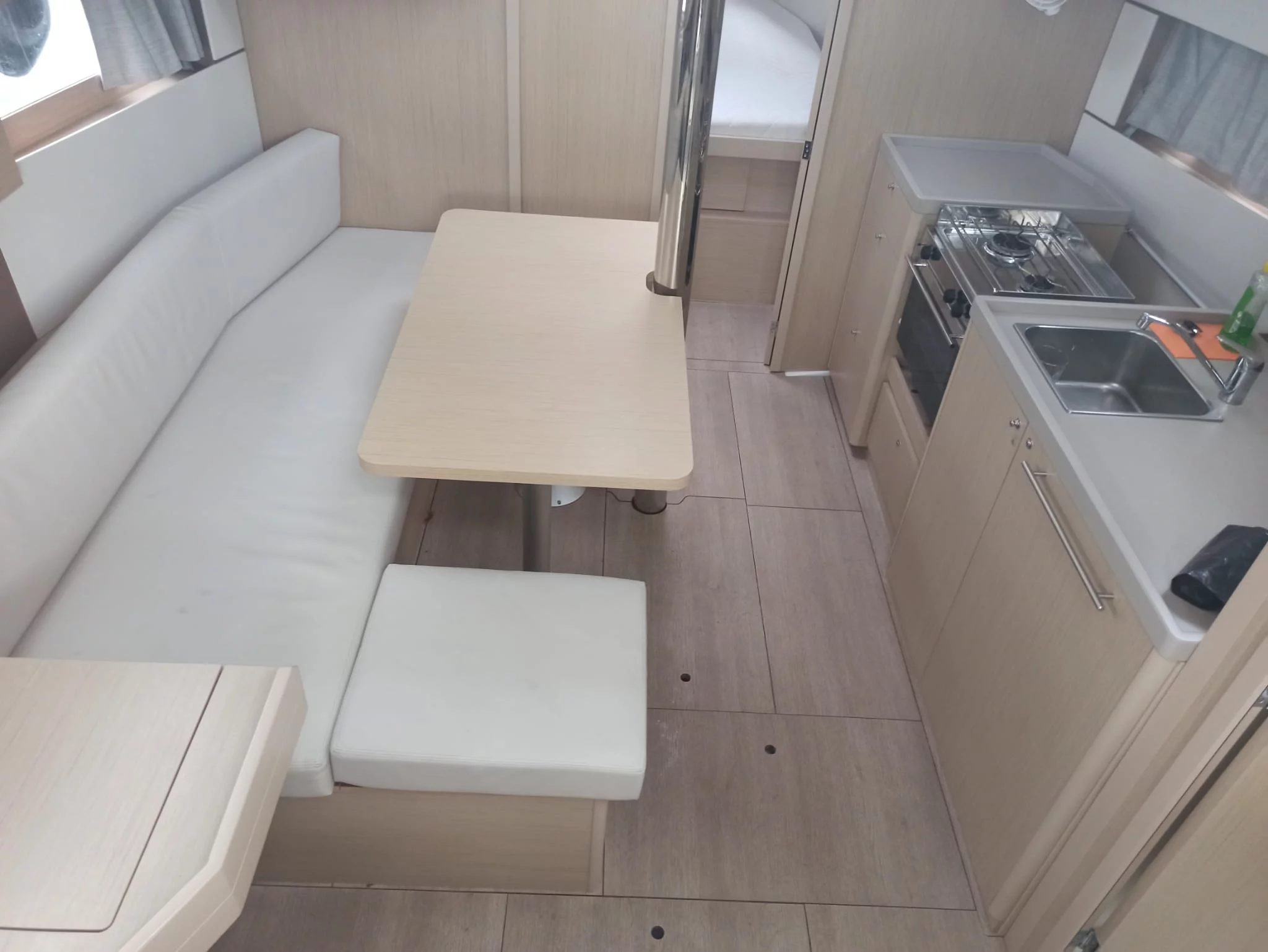 Oceanis 38.1 - 2 cab. (Tamara)  - 10