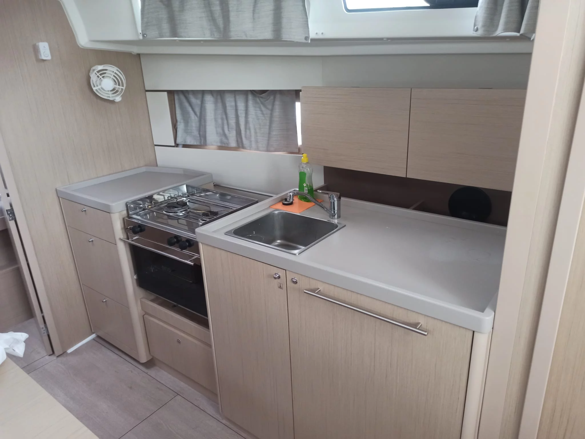 Oceanis 38.1 - 2 cab. (Tamara)  - 11