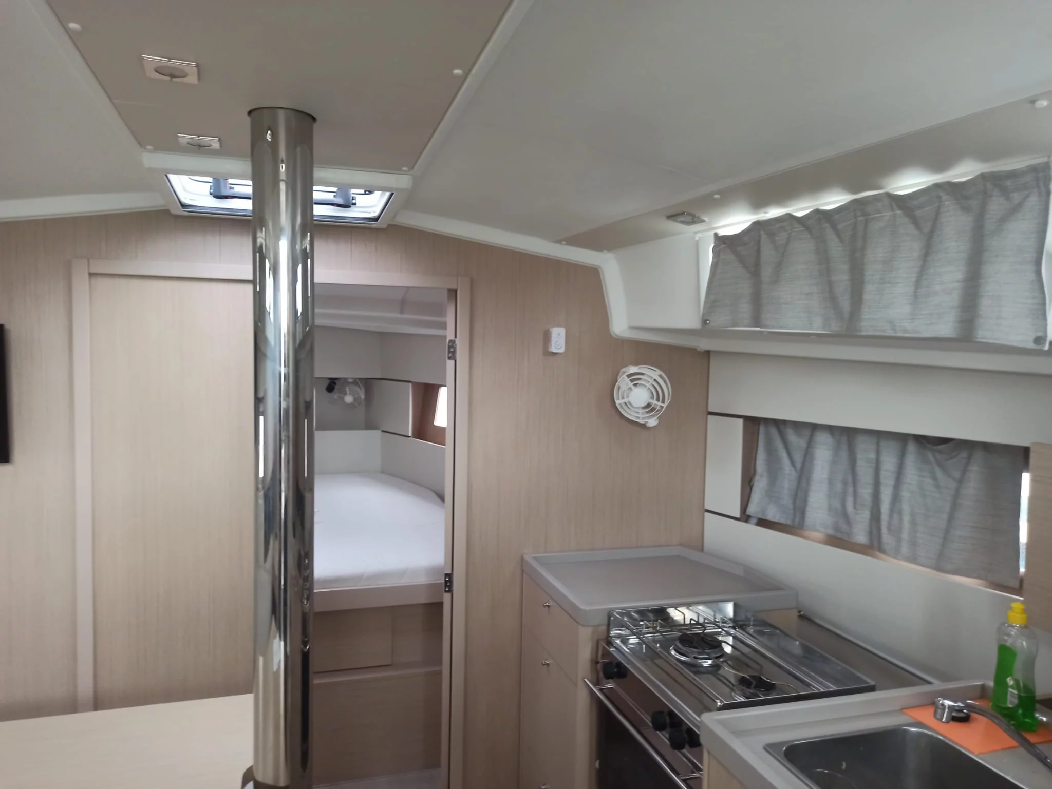 Oceanis 38.1 - 2 cab. (Tamara)  - 16