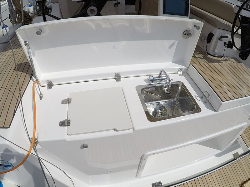Dufour 430 GL — photo 24