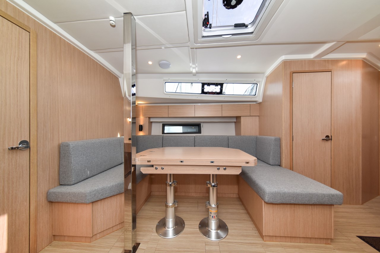 Photo #18 - Bavaria C42 (Mauvic) in Zadar - 36607