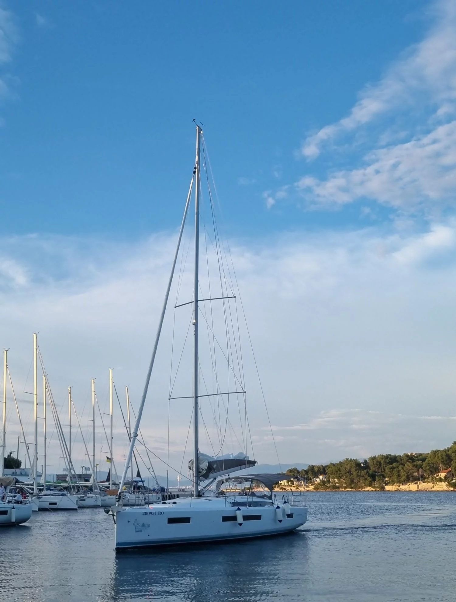 Sun Odyssey 490 - 5 + 1 cab. (Izzy)  - 5