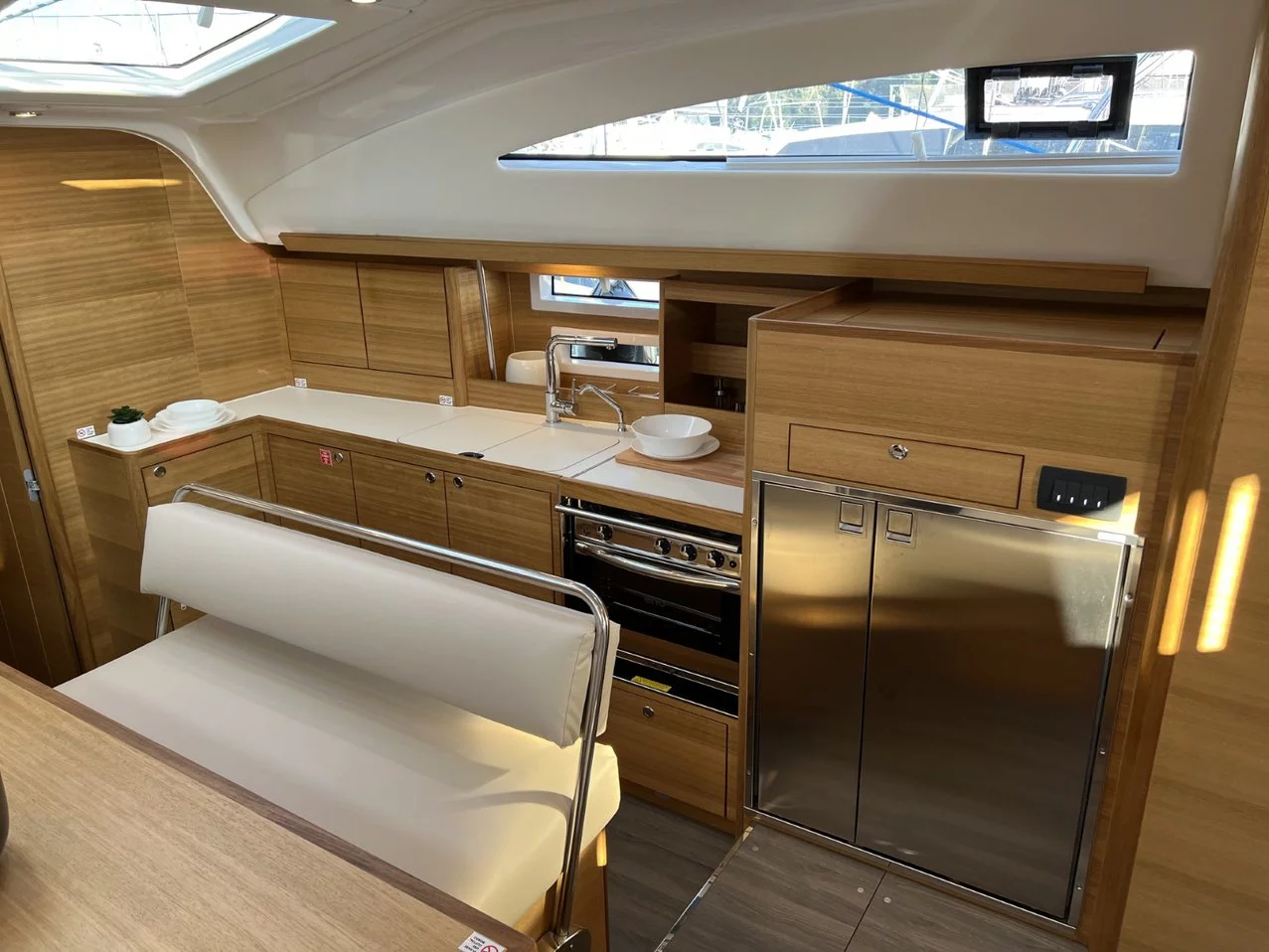 Elan Impression 45.1 - 3 cab. (Polaris)  - 23