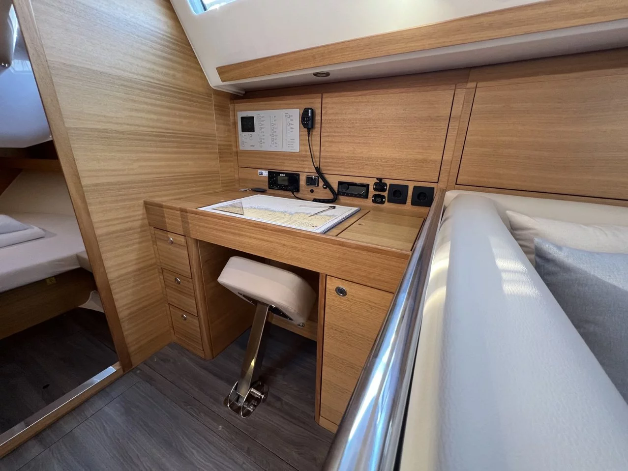 Elan Impression 45.1 - 3 cab. (Polaris)  - 28