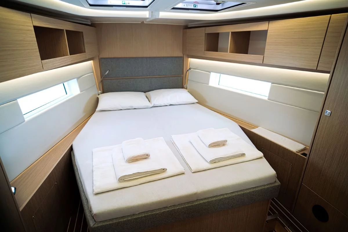 Bavaria C45 Style - 3 cab. (Santa Cruz)  - 23