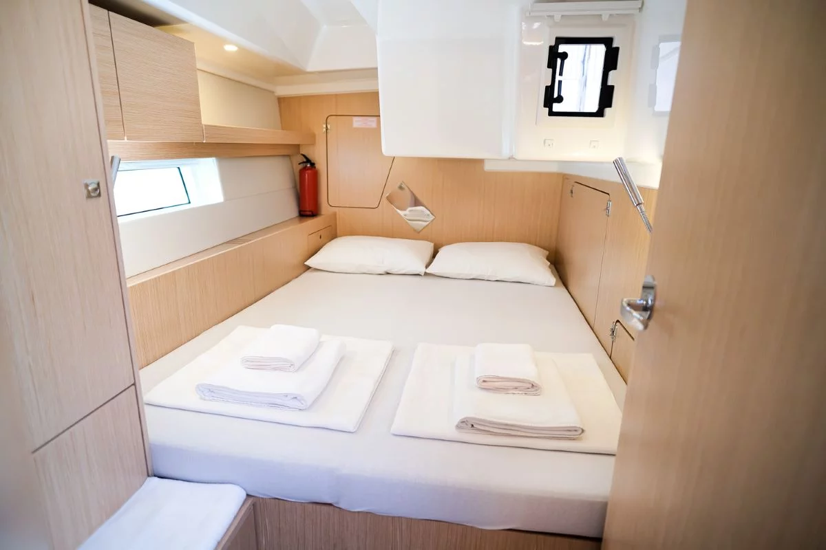 Bavaria C45 Style - 3 cab. (Santa Cruz)  - 25