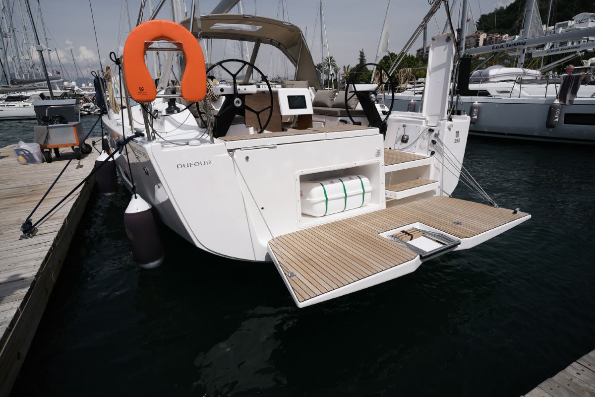 Photo #5 - Dufour 390 (Paris) en Fethiye - 36632
