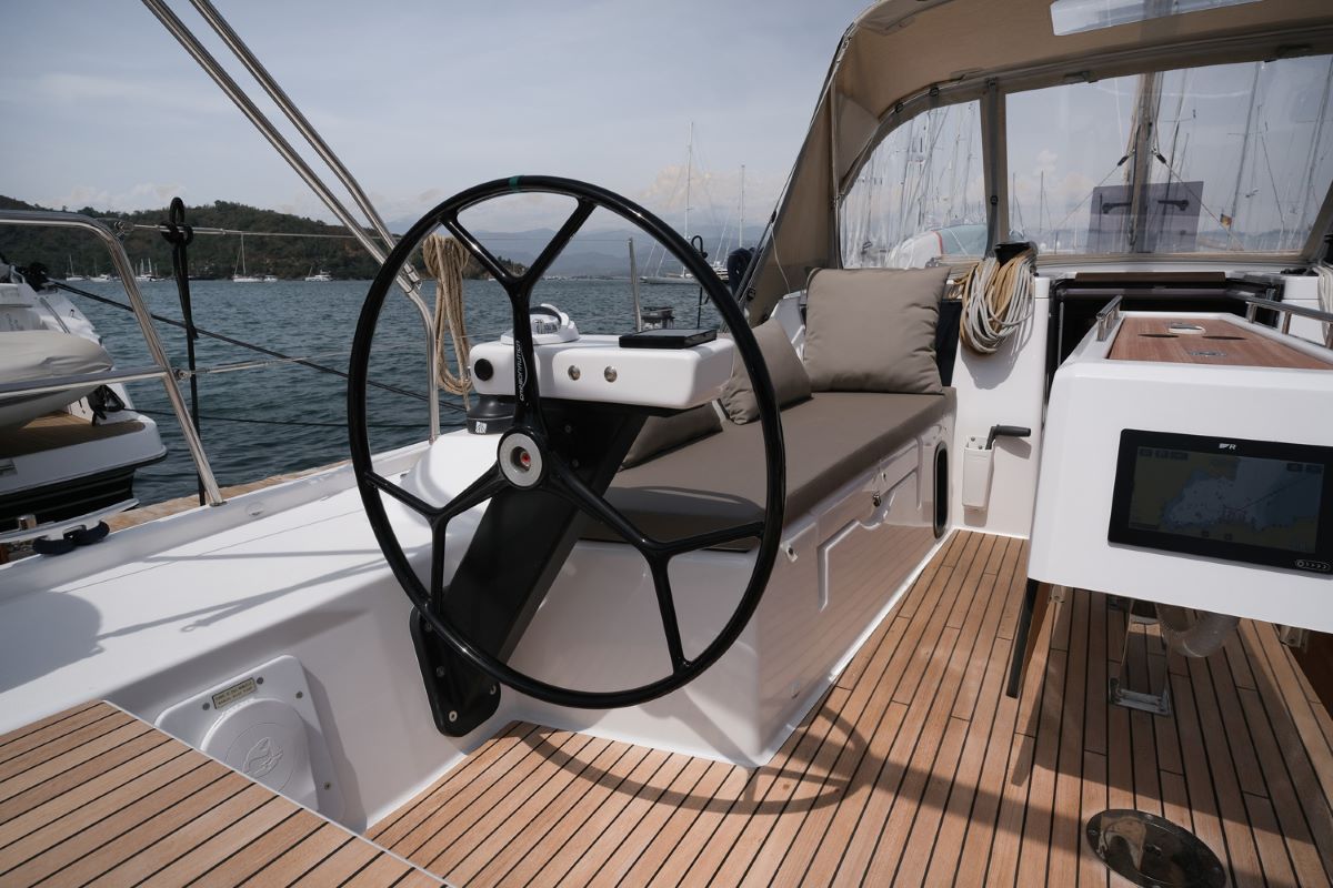 Photo #8 - Dufour 390 (Paris) en Fethiye - 36632