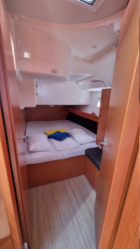 Photo #13 - Bavaria Cruiser 46 - 4 cab. (Spring Dolphin) in Trogir - 36636
