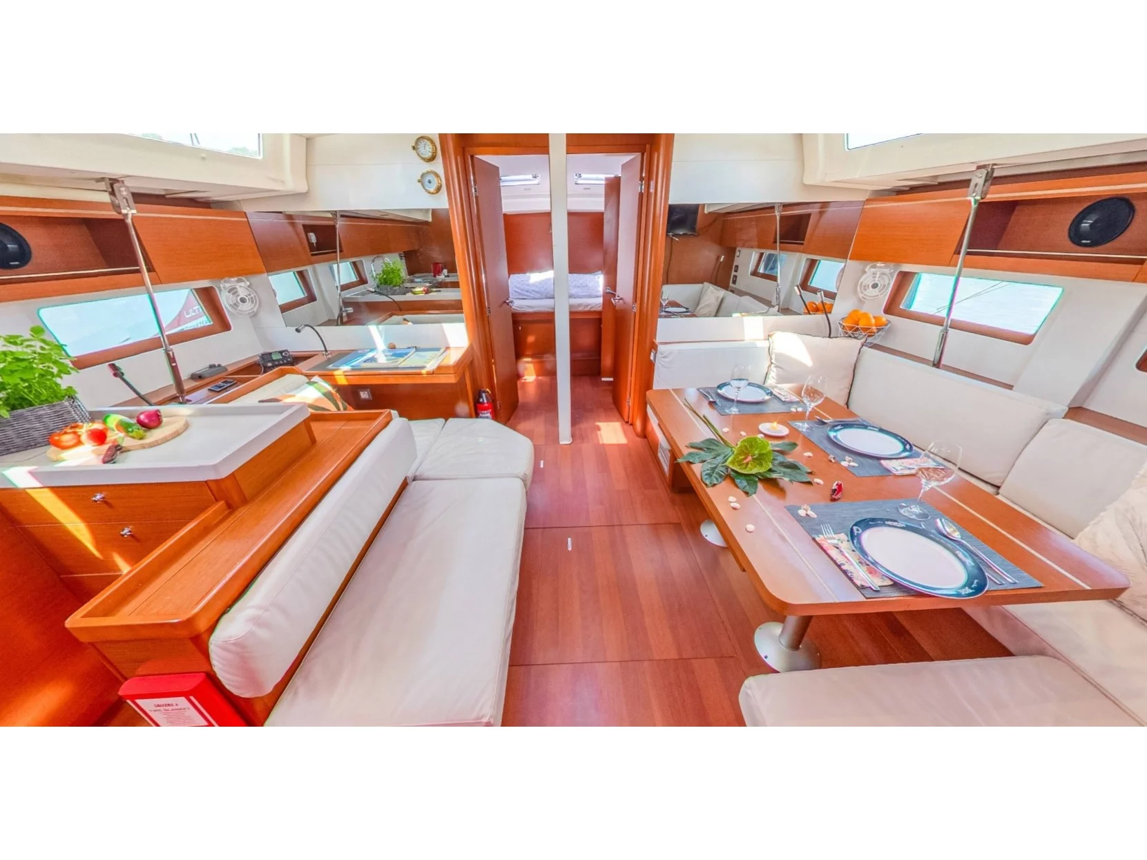 Oceanis 51.1 - 5 + 1 cab. (South Point)  - 14