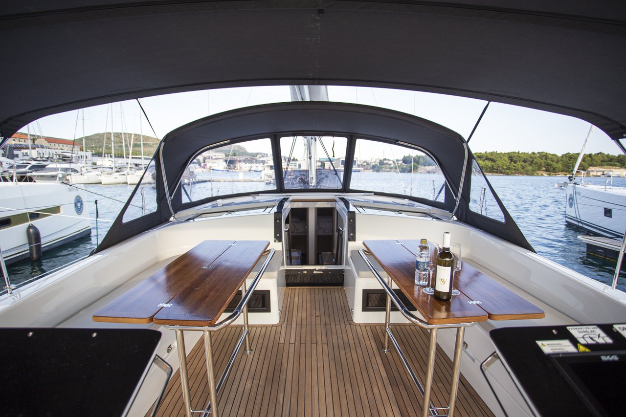 Photo #10 - Hanse 460 (White Pearl) in Sibenik - 36646