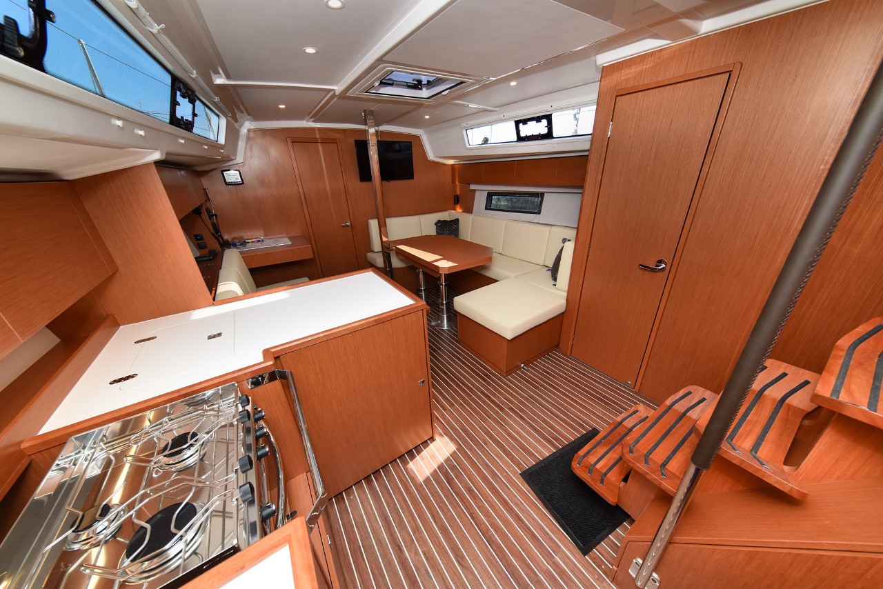 Photo #29 - Bavaria C42 (Dna) in Zara - 36665