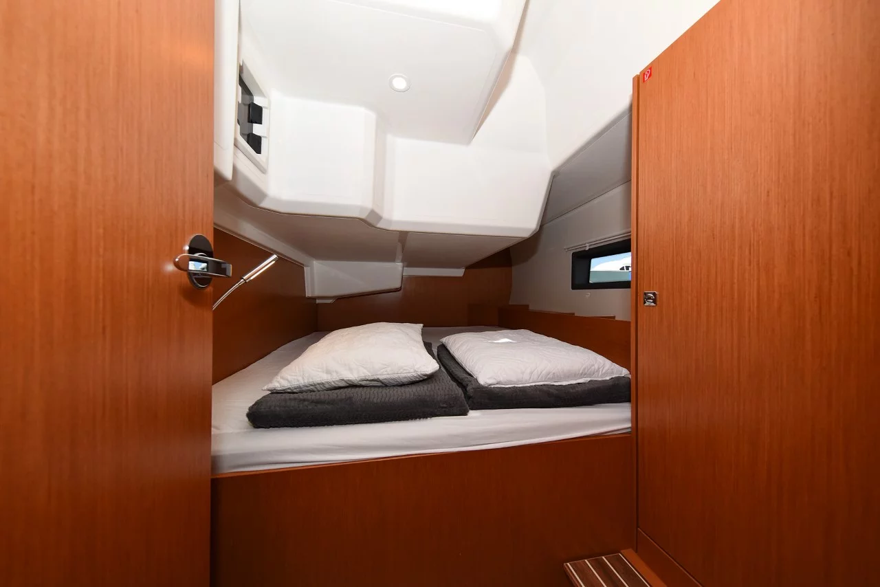 Bavaria C42 (Dna)  - 29