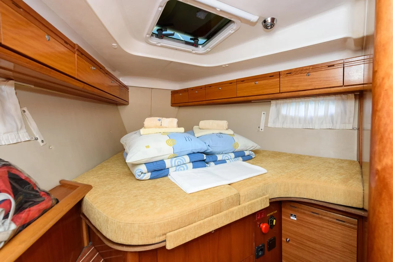 Bavaria 40 Cruiser (Sugar Bunny)  - 12