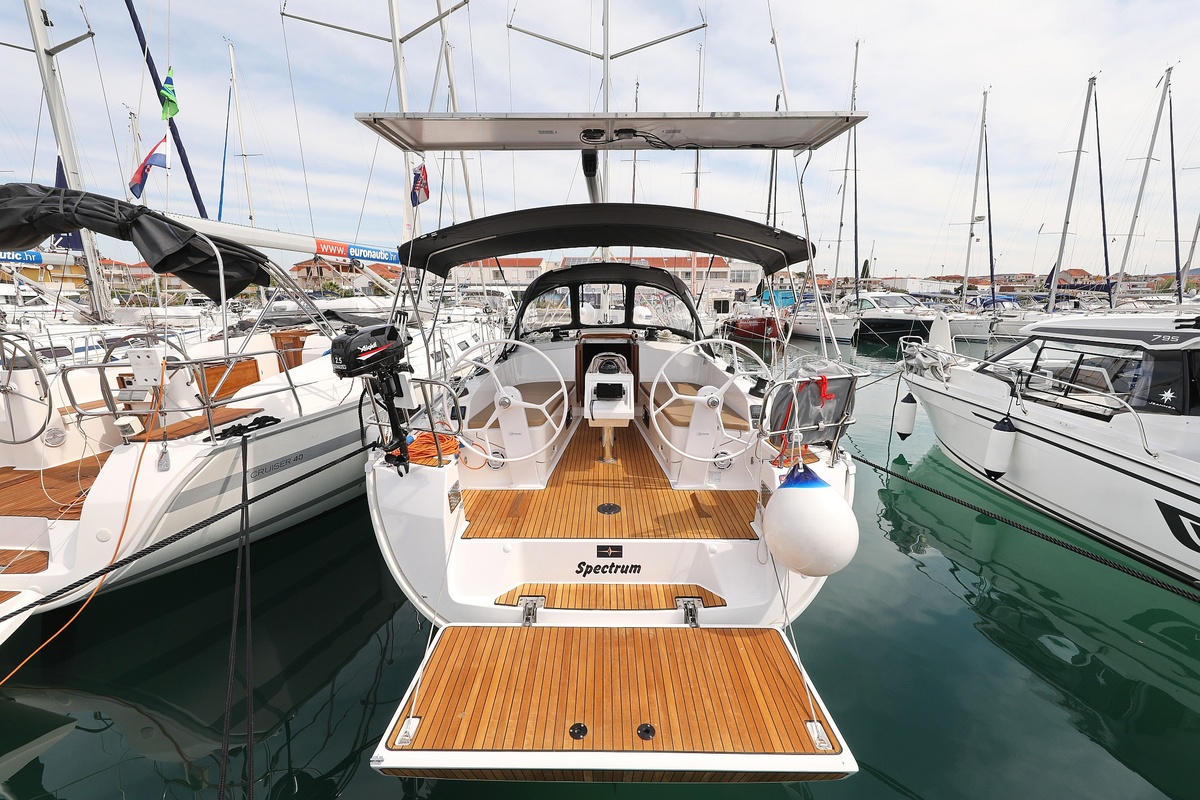 Photo #3 - Bavaria Cruiser 37 - 3 cab. (Spectrum) in Pirovac - 36672