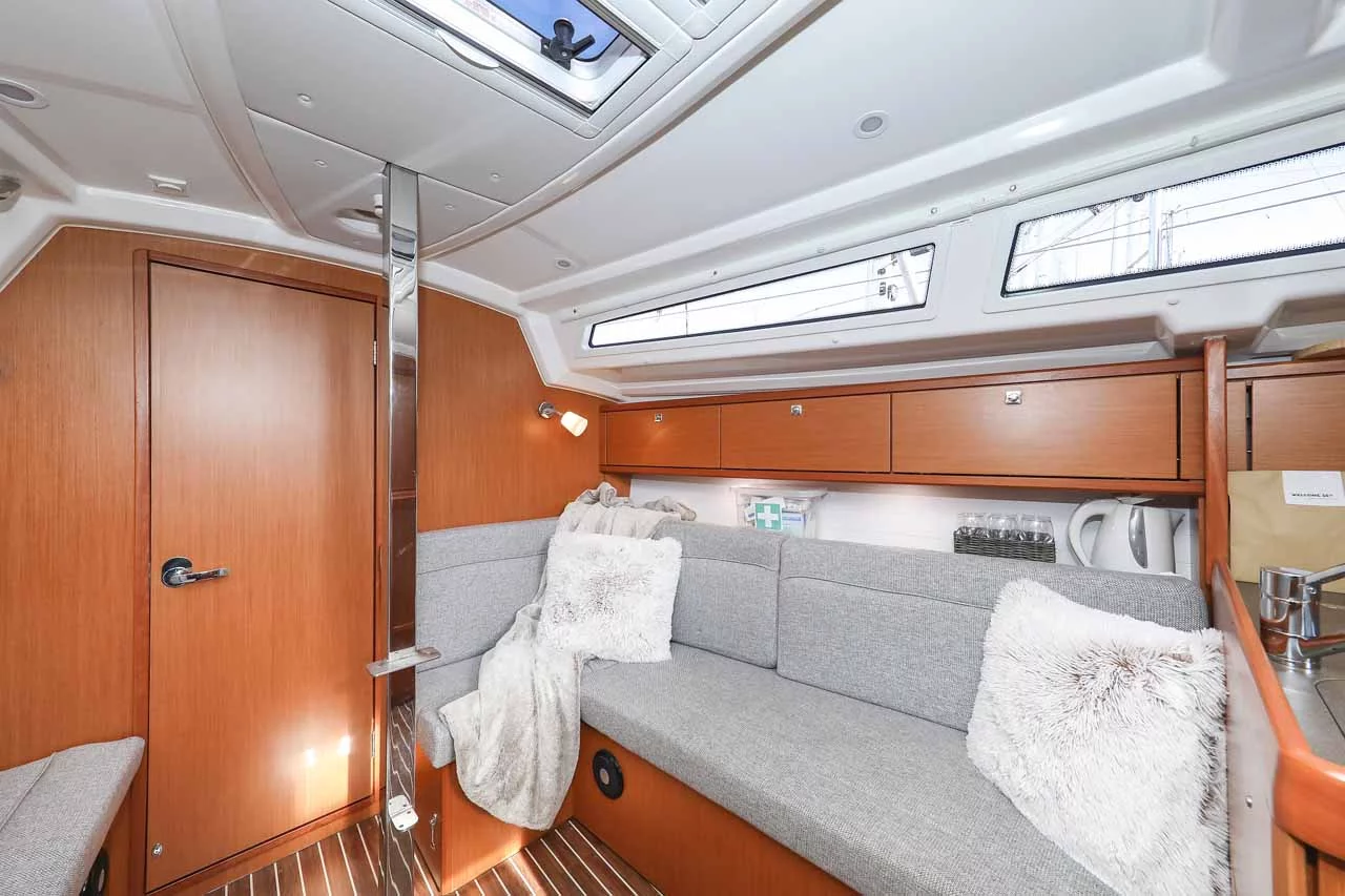 Bavaria Cruiser 34 - 2 cab. (Funky 4ever)  - 14