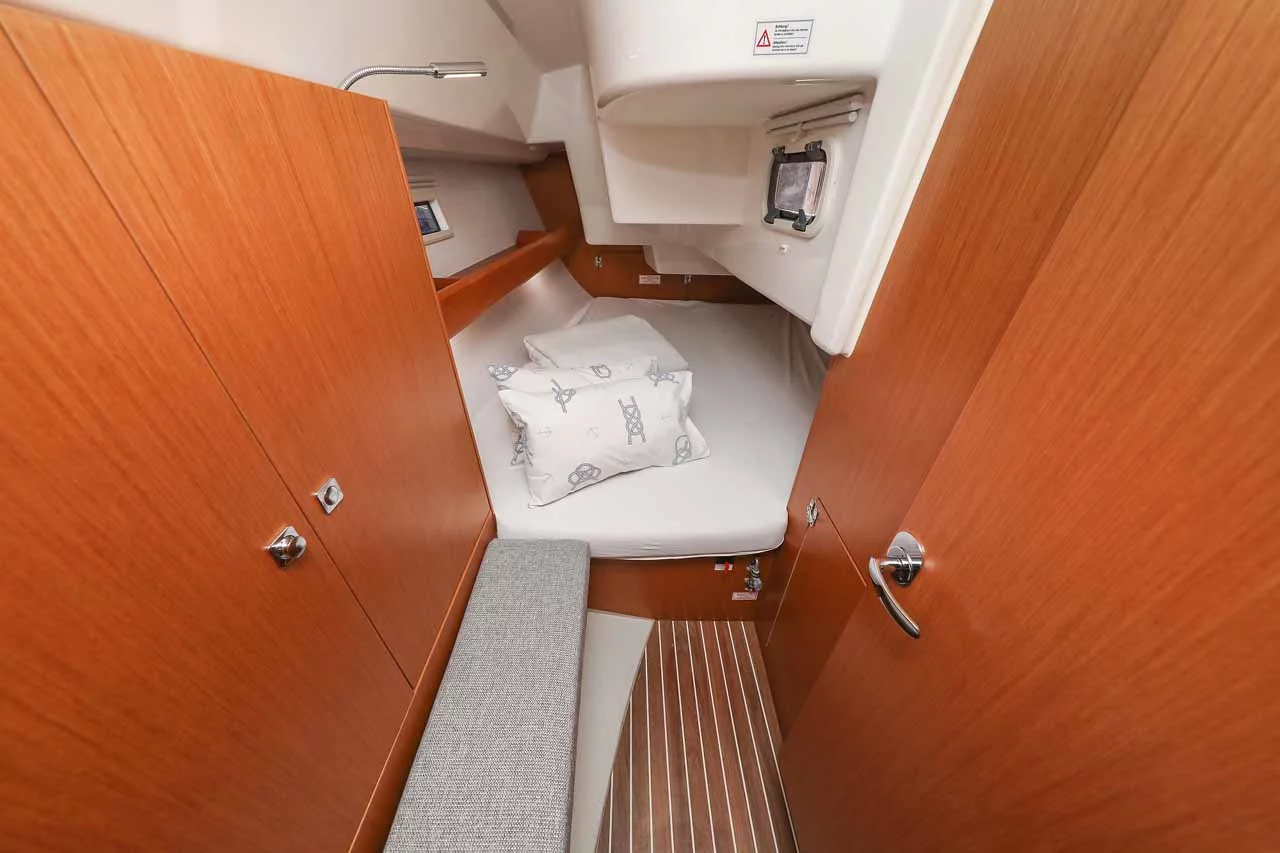 Bavaria Cruiser 34 - 2 cab. (Funky 4ever)  - 21