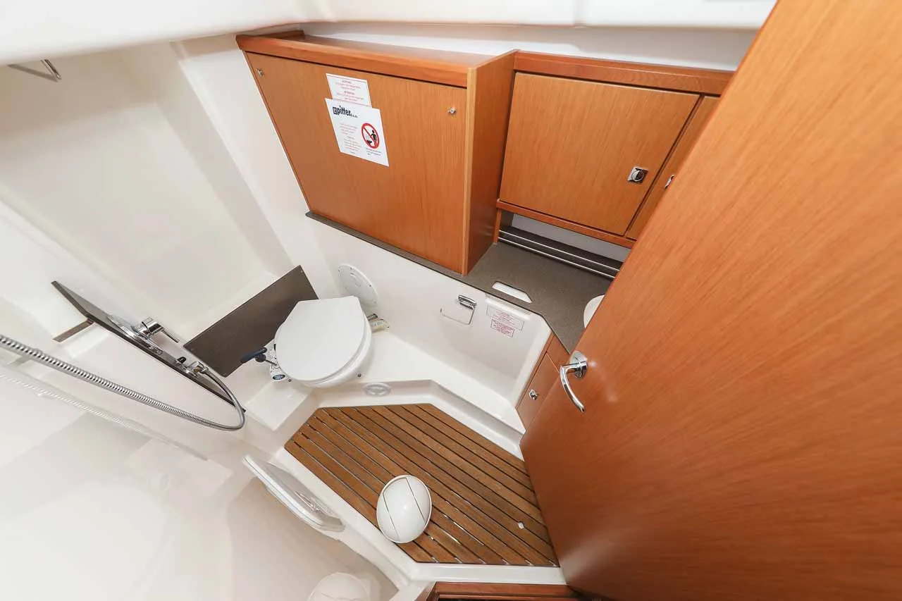 Bavaria Cruiser 34 - 2 cab. (Funky 4ever)  - 23