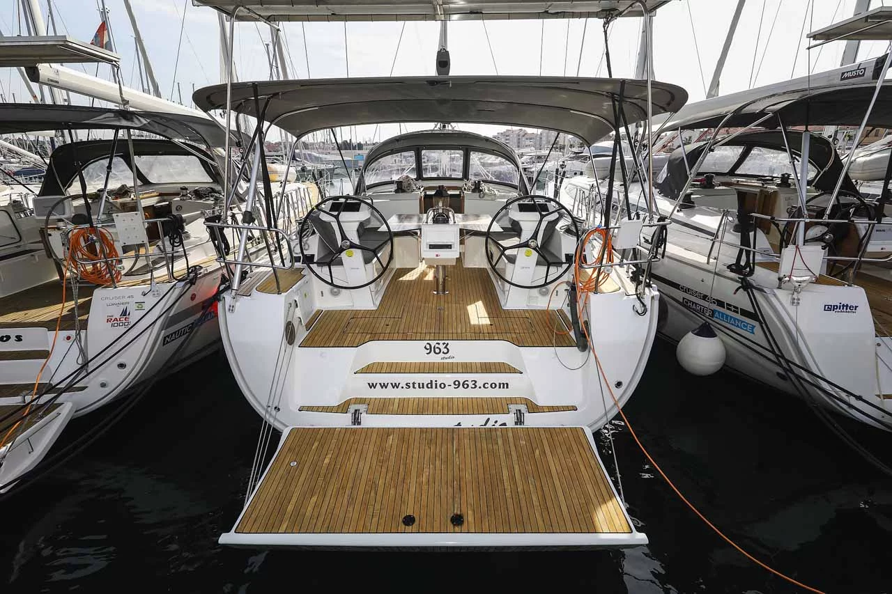 Bavaria Cruiser 46 Style - 4 cab. (Studio 963)  - 0